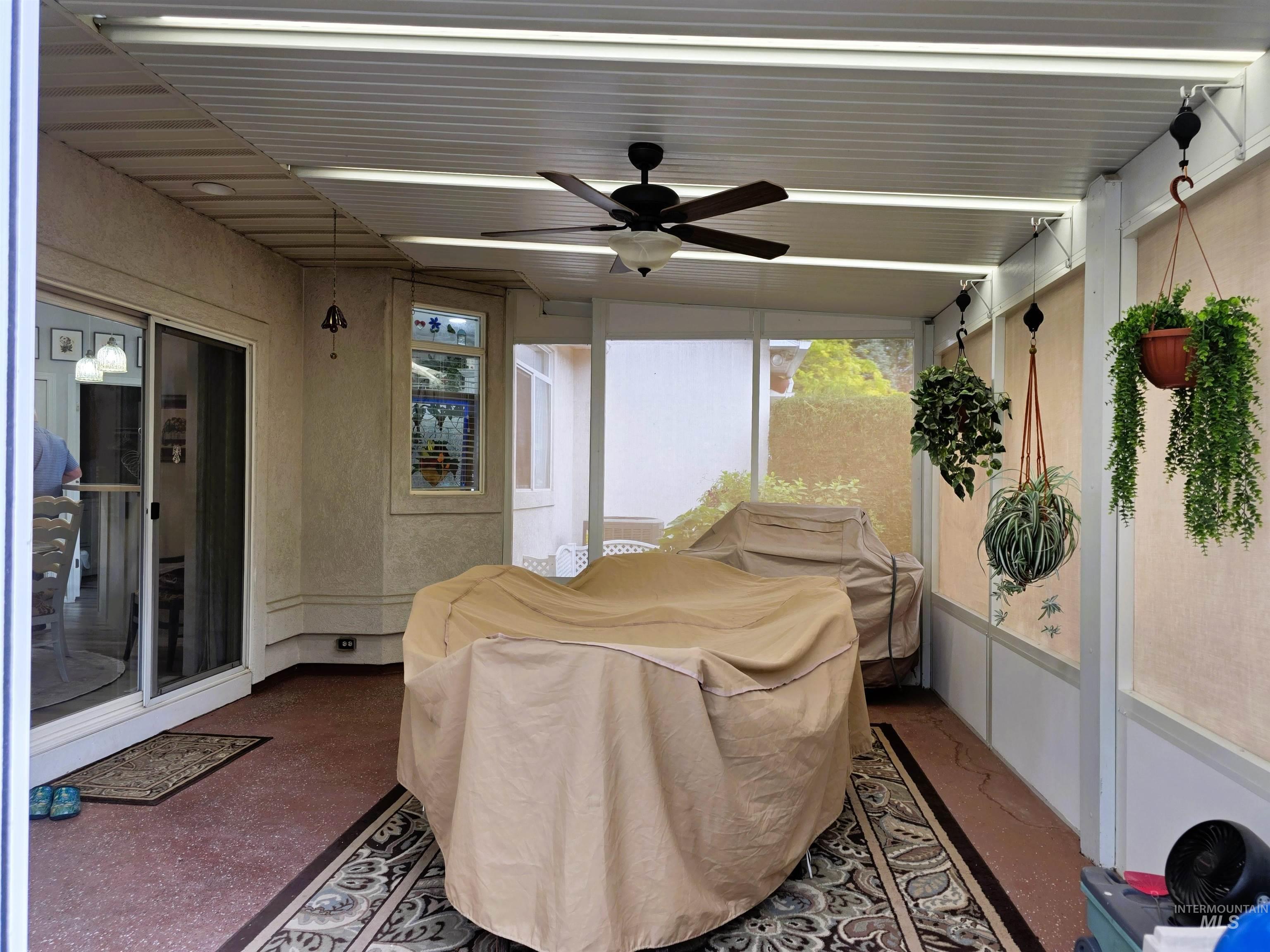 235 Los Lagos Property Photo 14