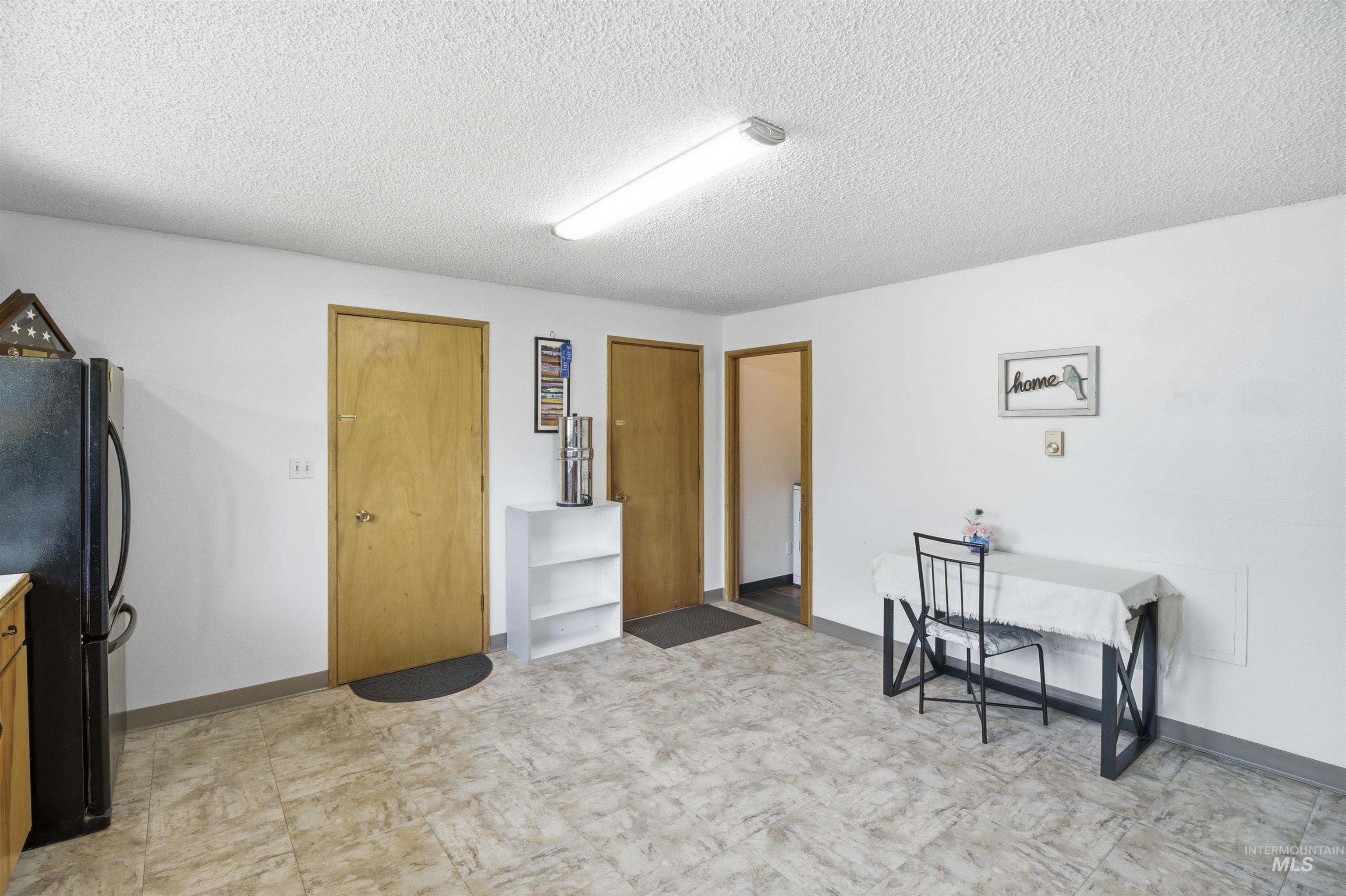 1651 Hillcrest Drive Property Photo 13
