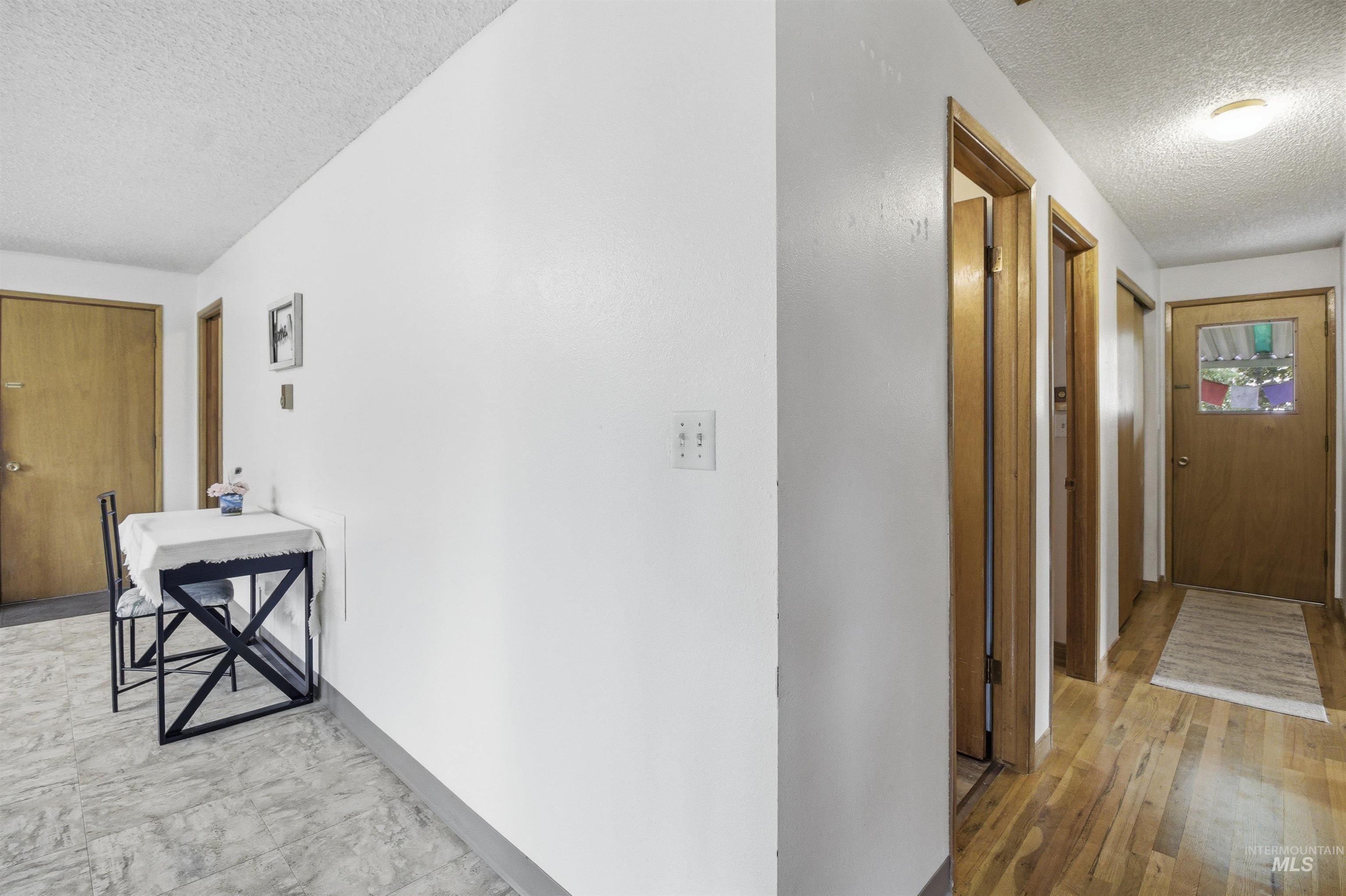 1651 Hillcrest Drive Property Photo 16