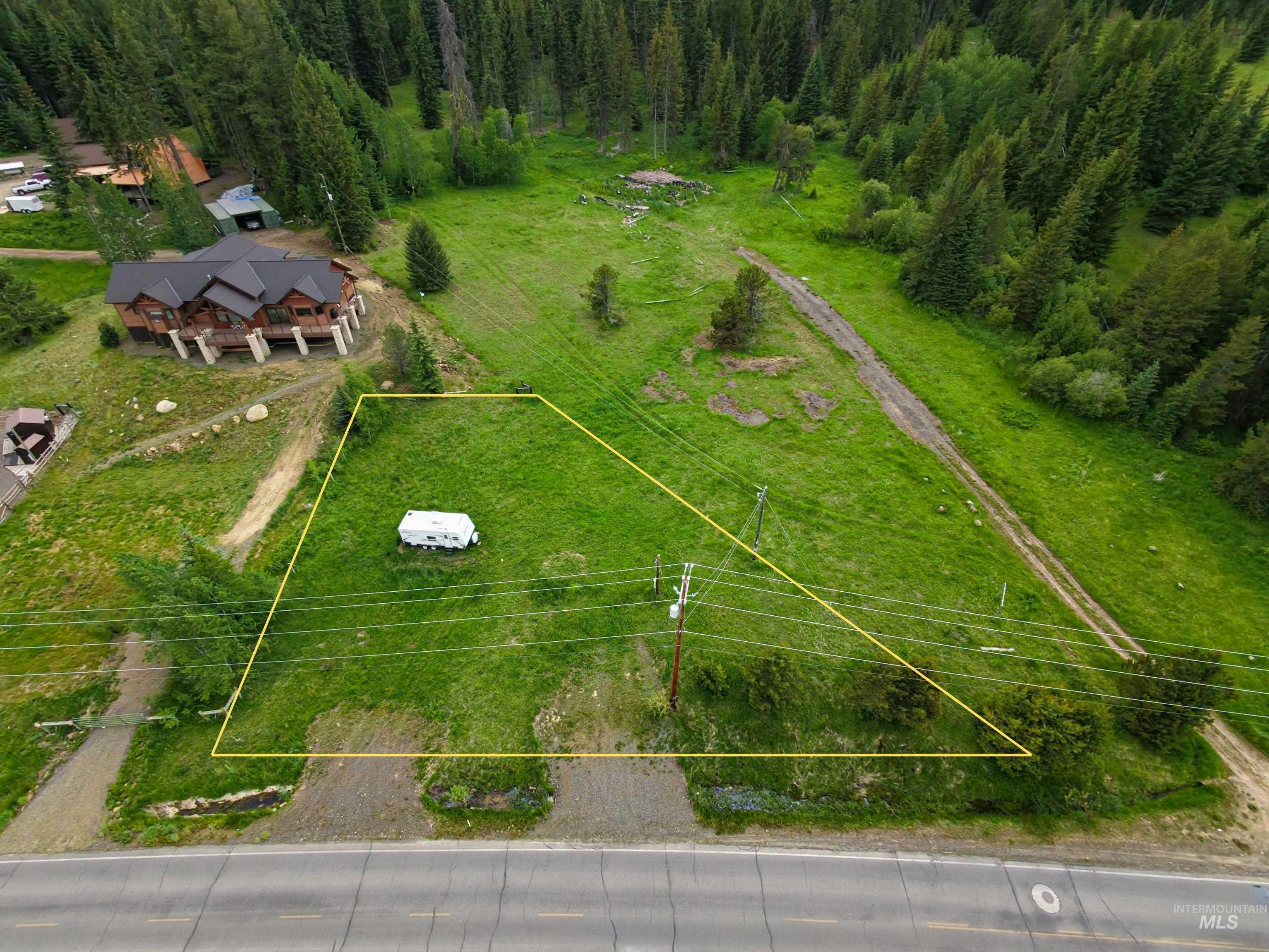 2231 W Mountain Rd Property Photo 8