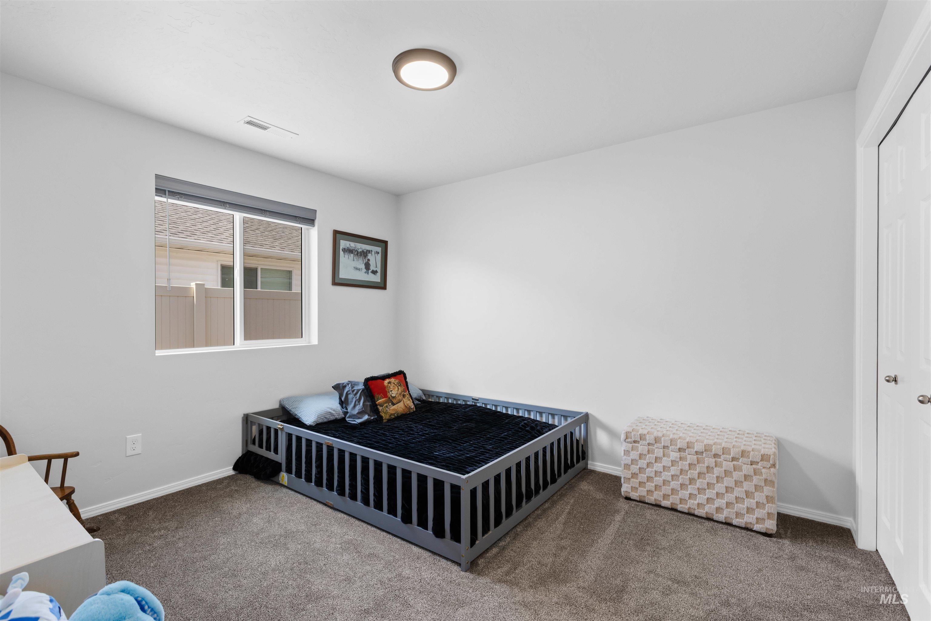 12322 Genevieve St Property Photo 9