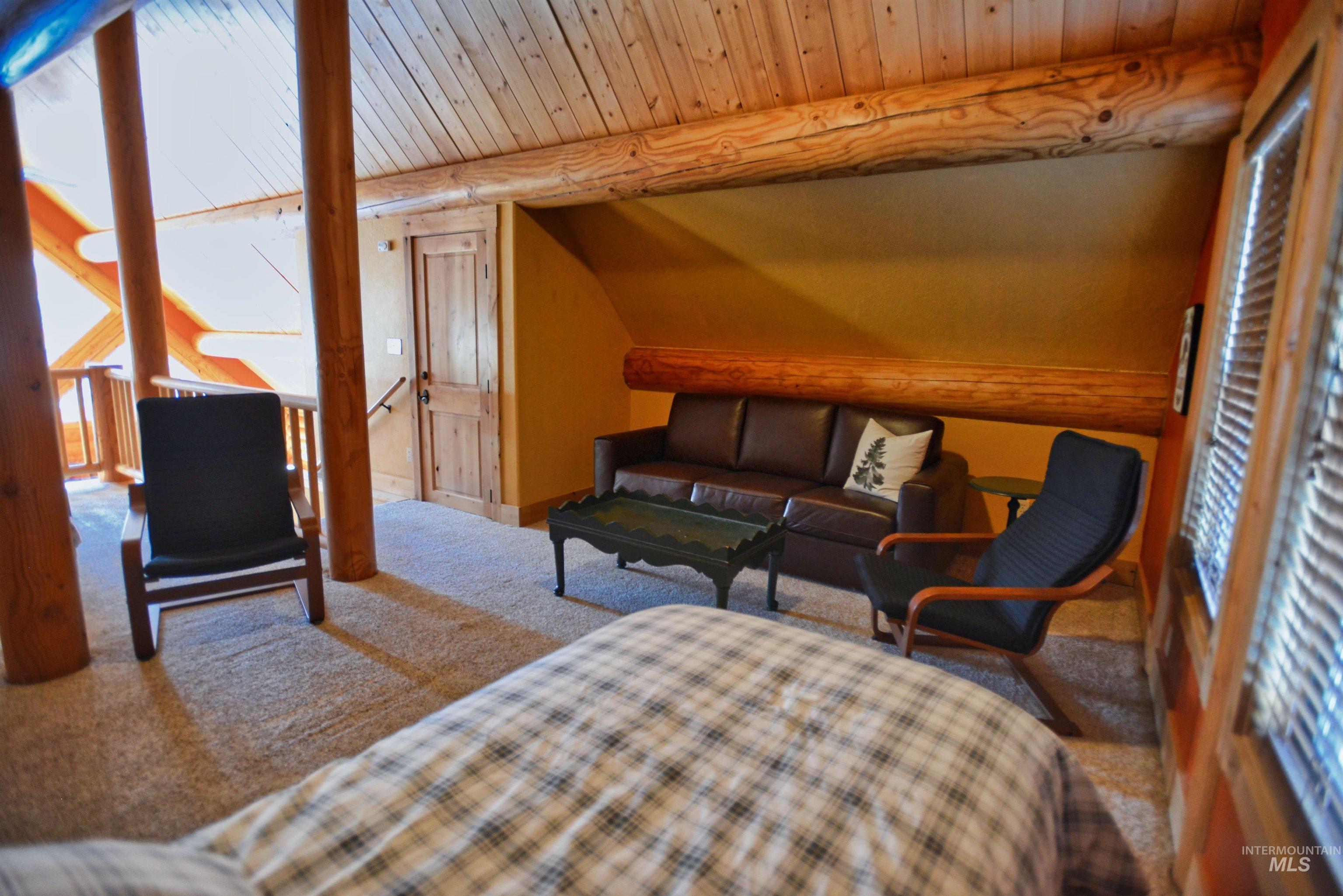 788 Chad Loop Property Photo 11