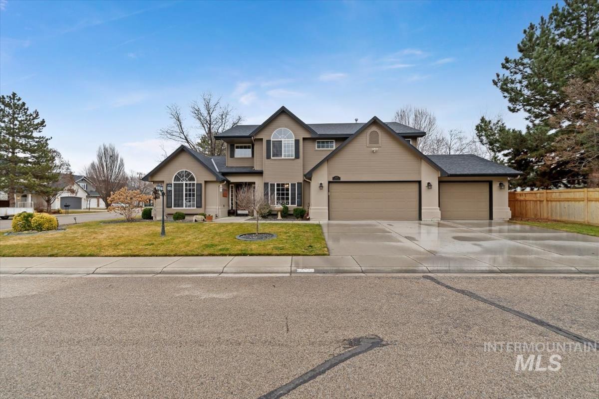 6124 N Tapestry Way Property Photo 3
