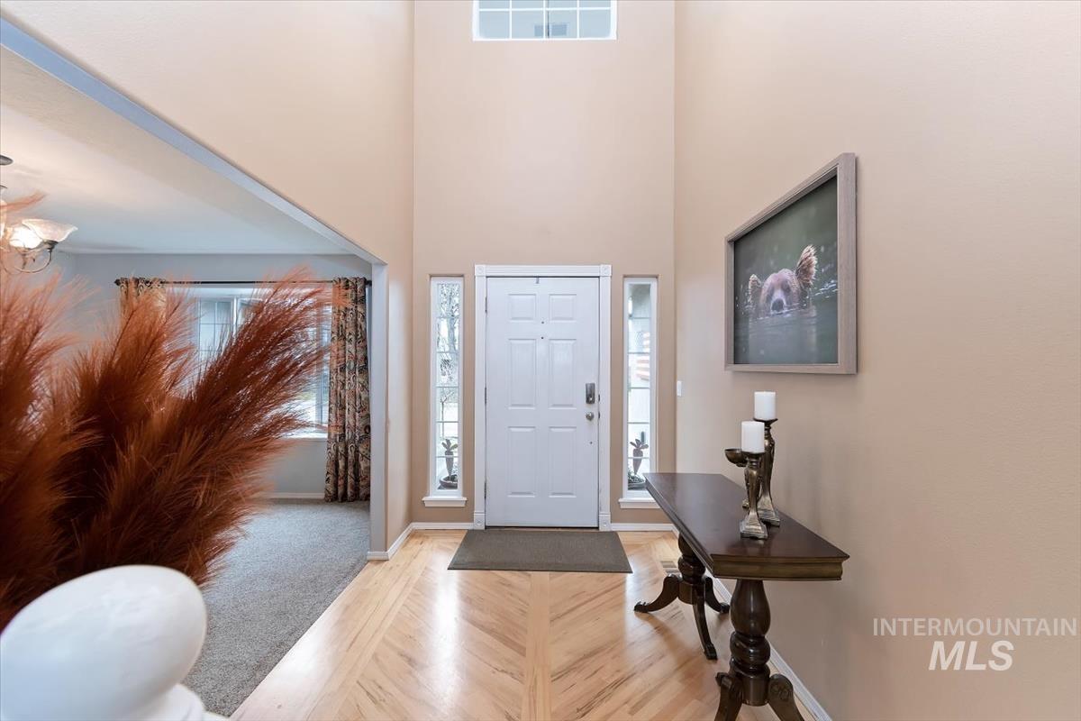 6124 N Tapestry Way Property Photo 7