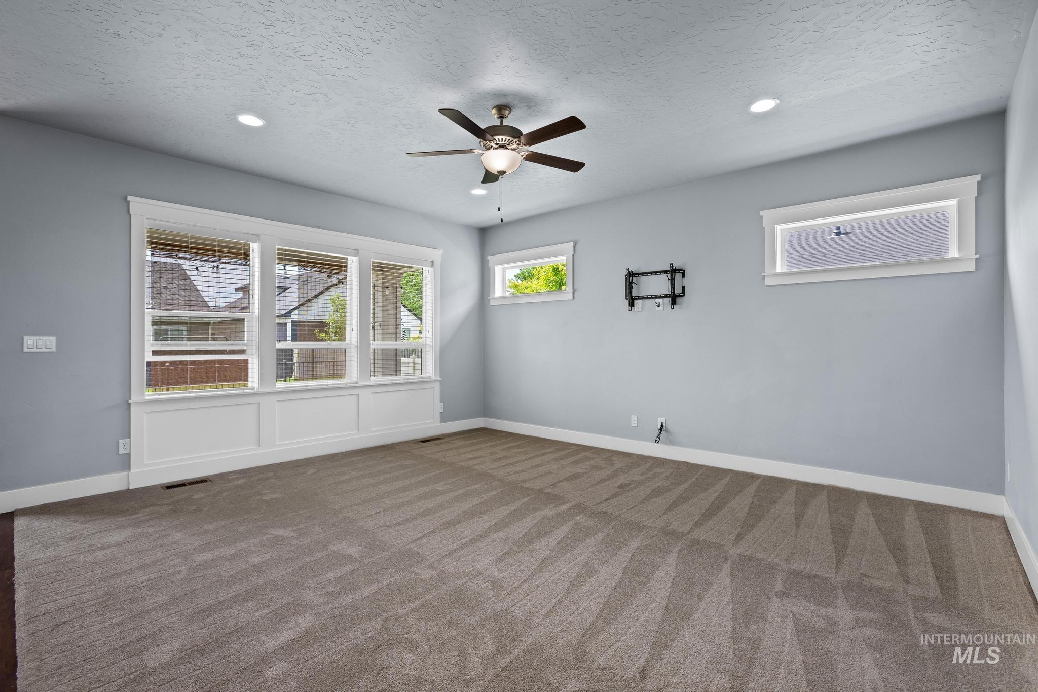 2681 E Rhyolite Ct. Property Photo 18