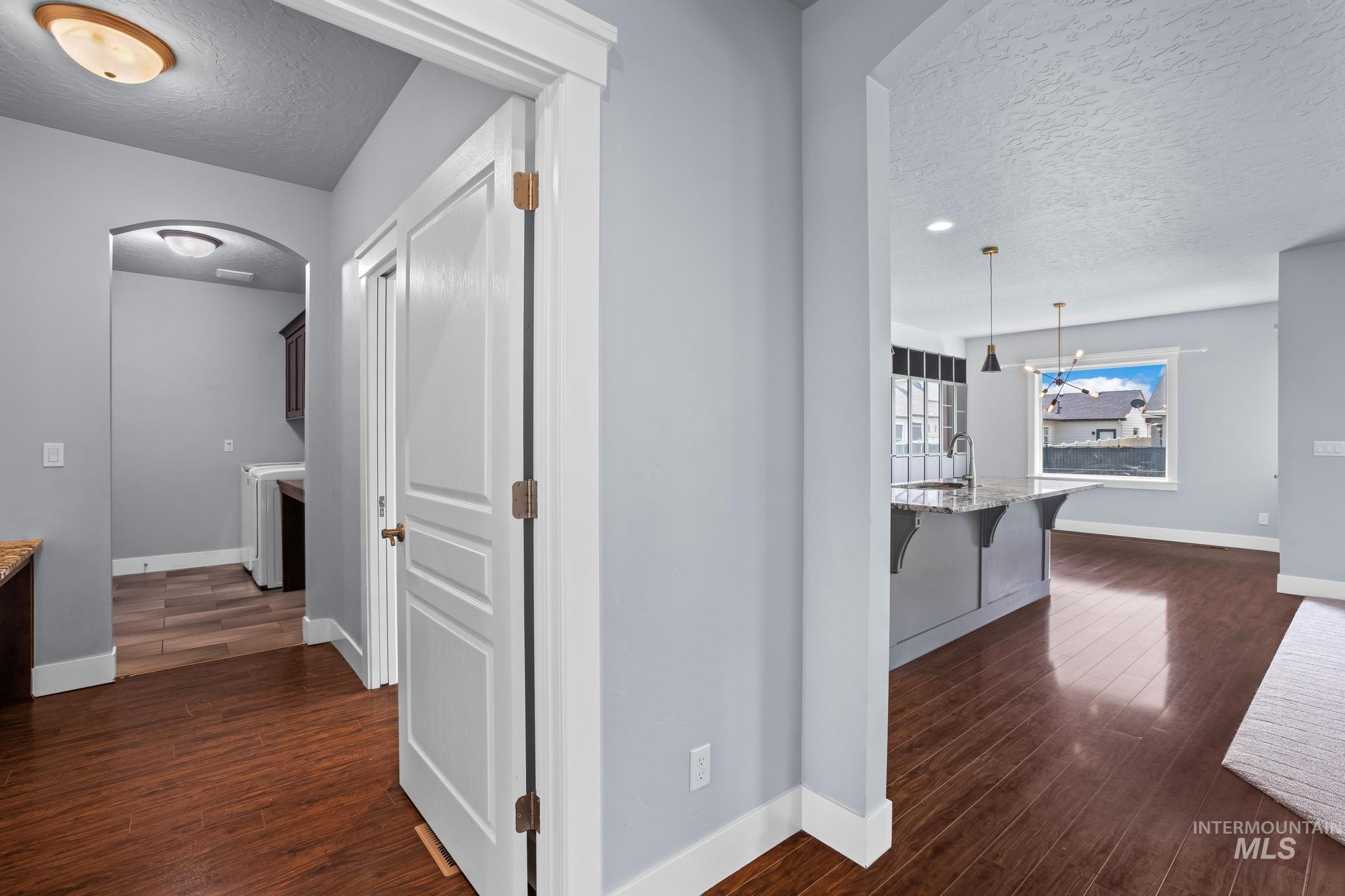 2681 E Rhyolite Ct. Property Photo 30