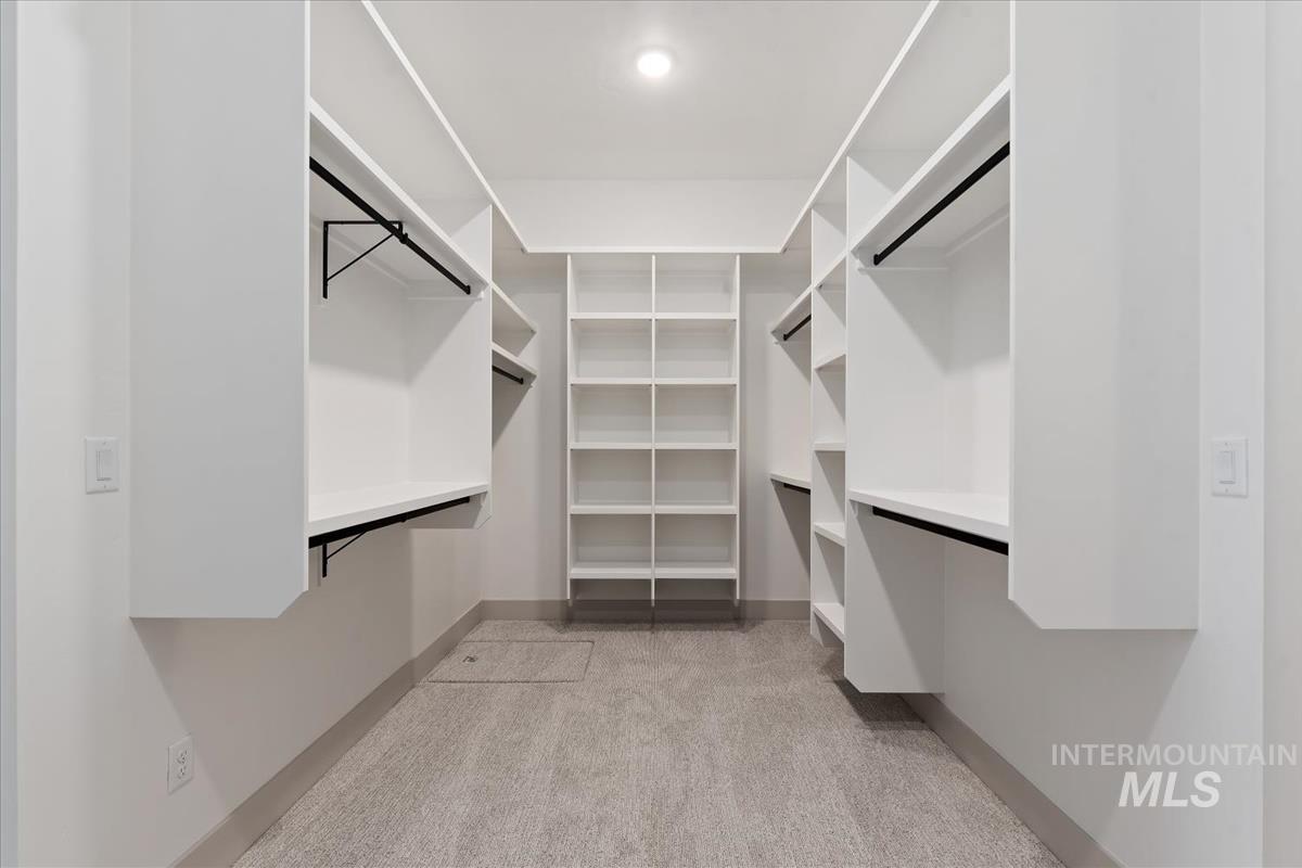 7065 N Cairnhill Way Property Photo 42