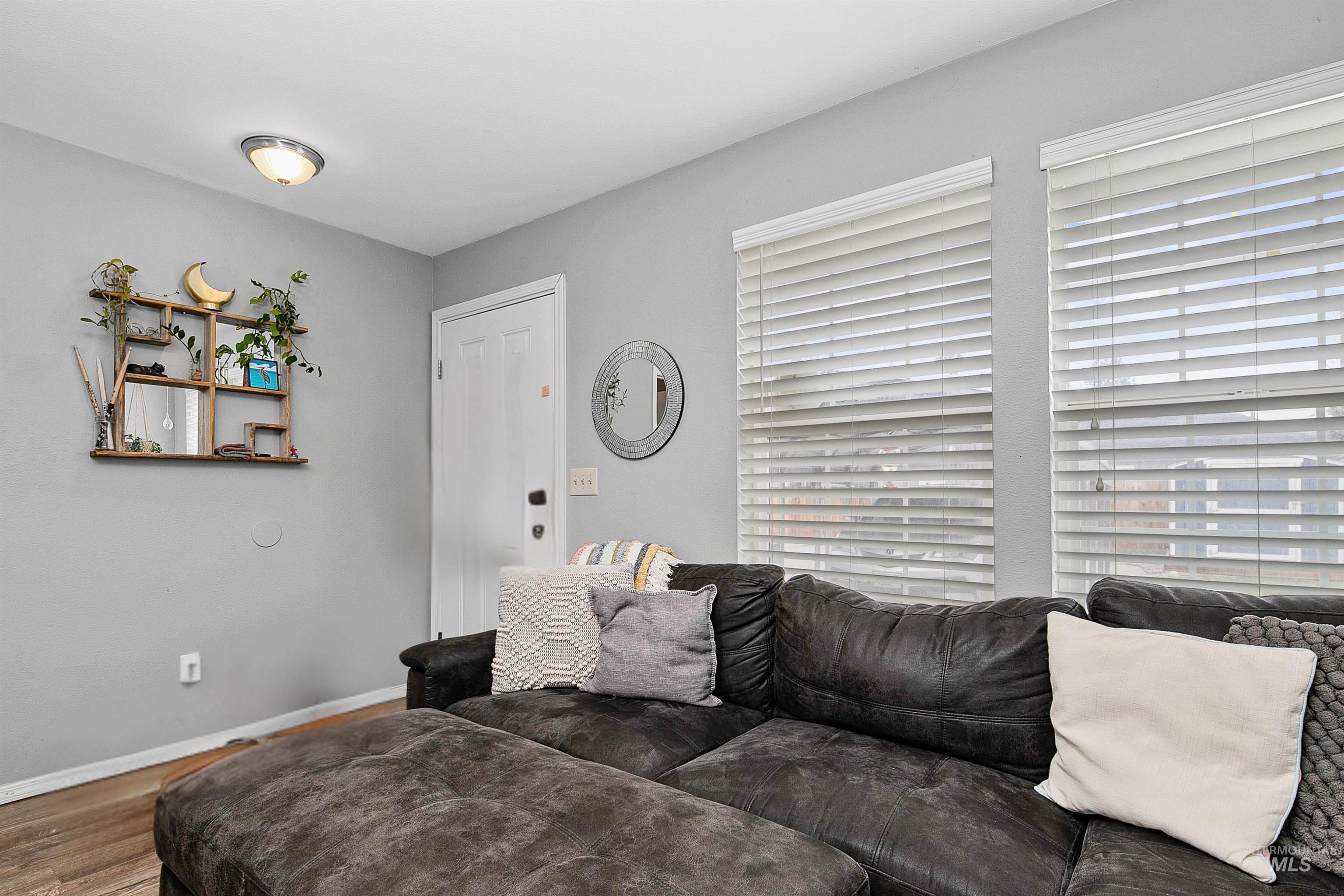 3919 W Garnet St Property Photo 10