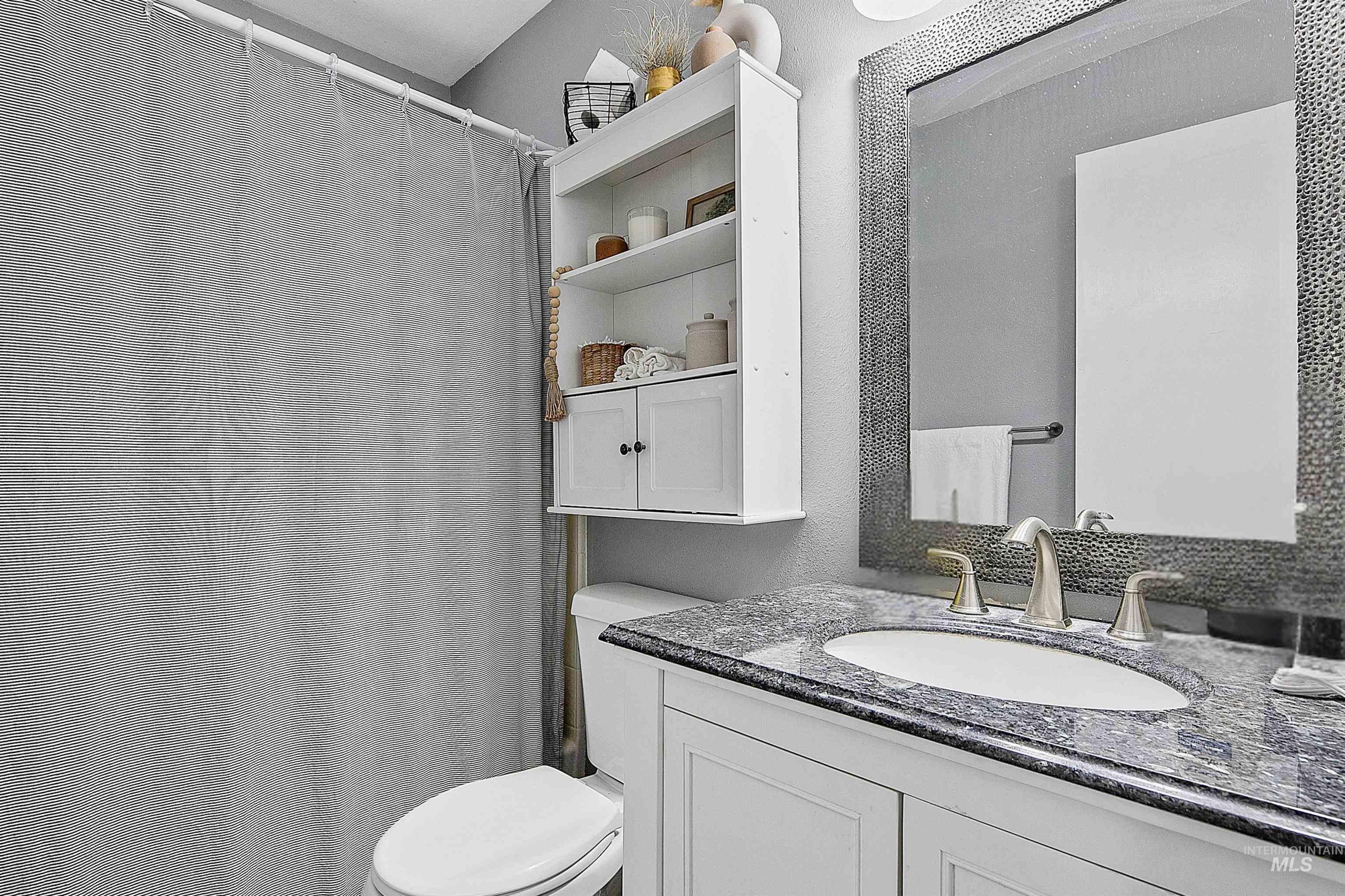 3919 W Garnet St Property Photo 24