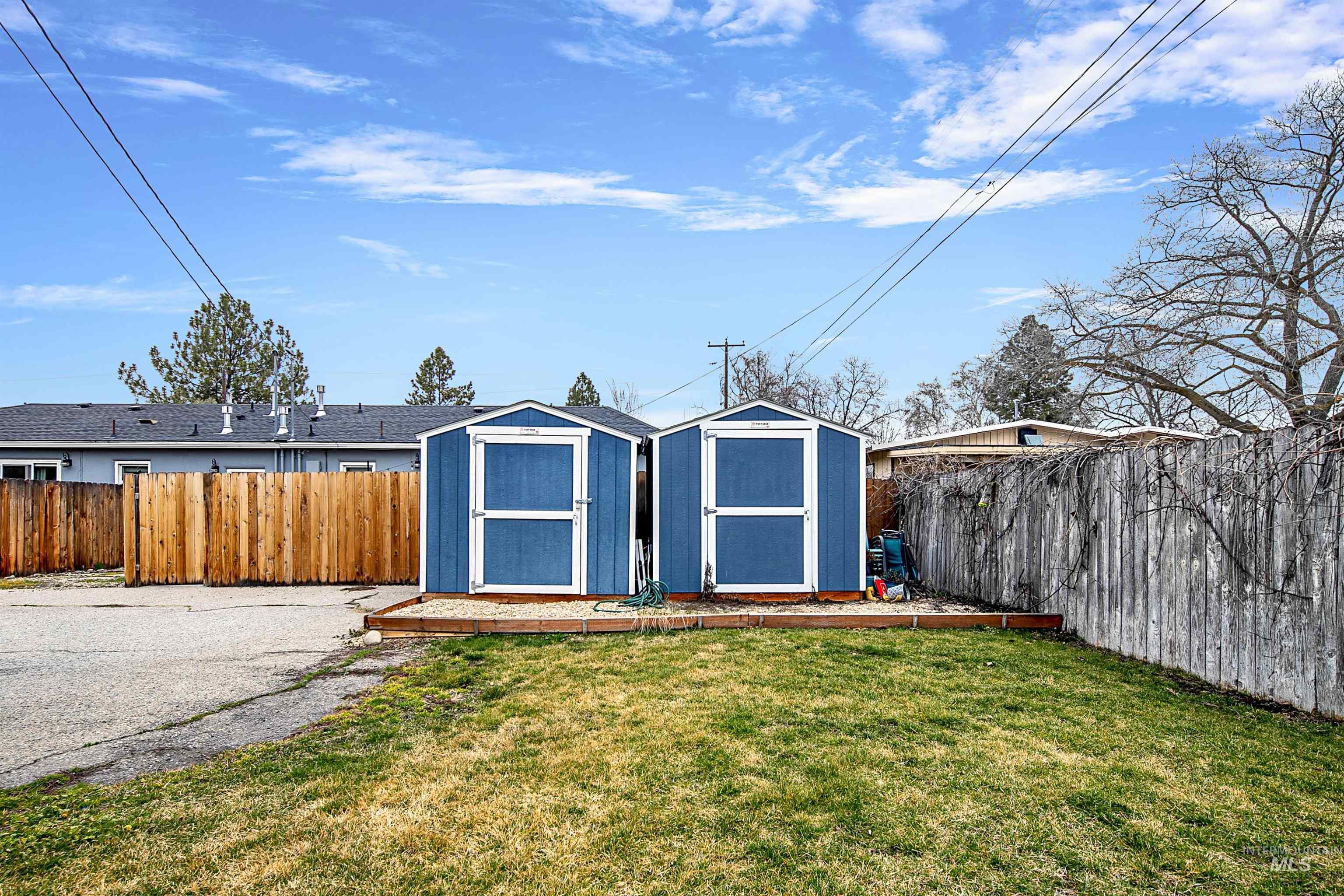 3919 W Garnet St Property Photo 26