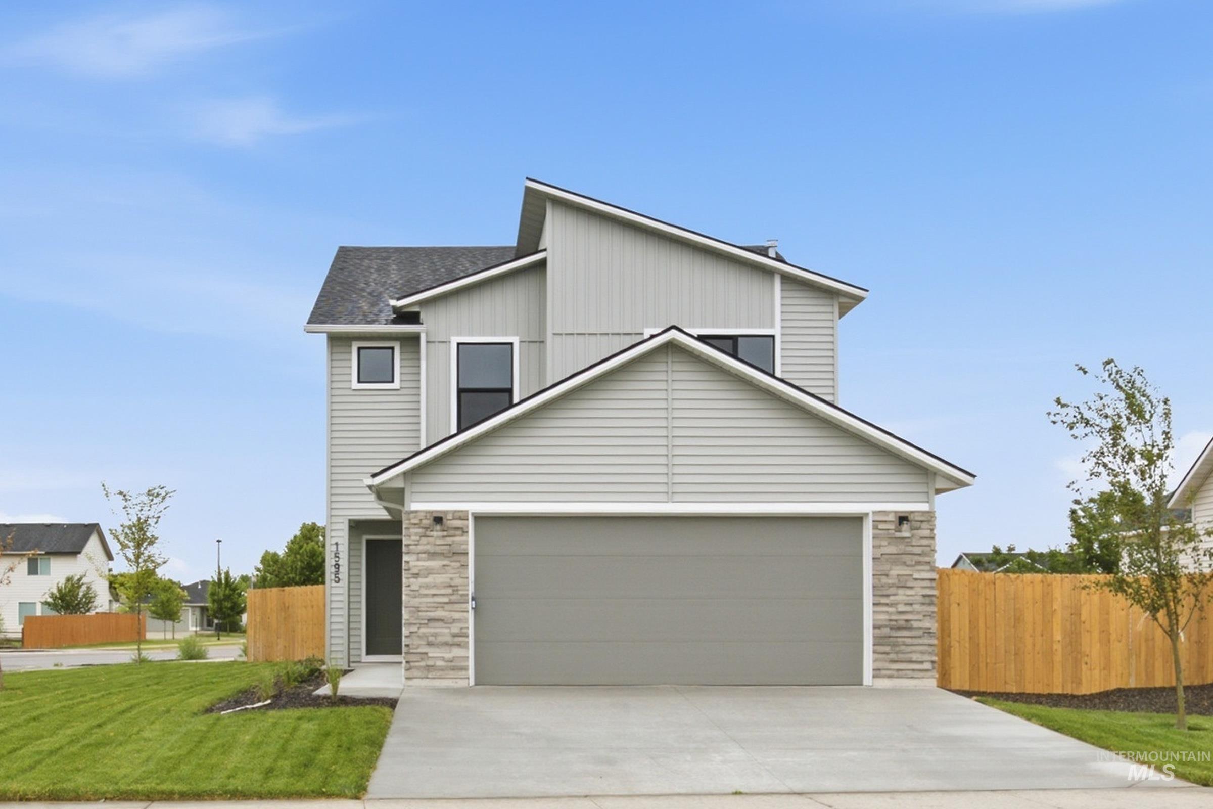 1595 Sunday River St Property Photo 1