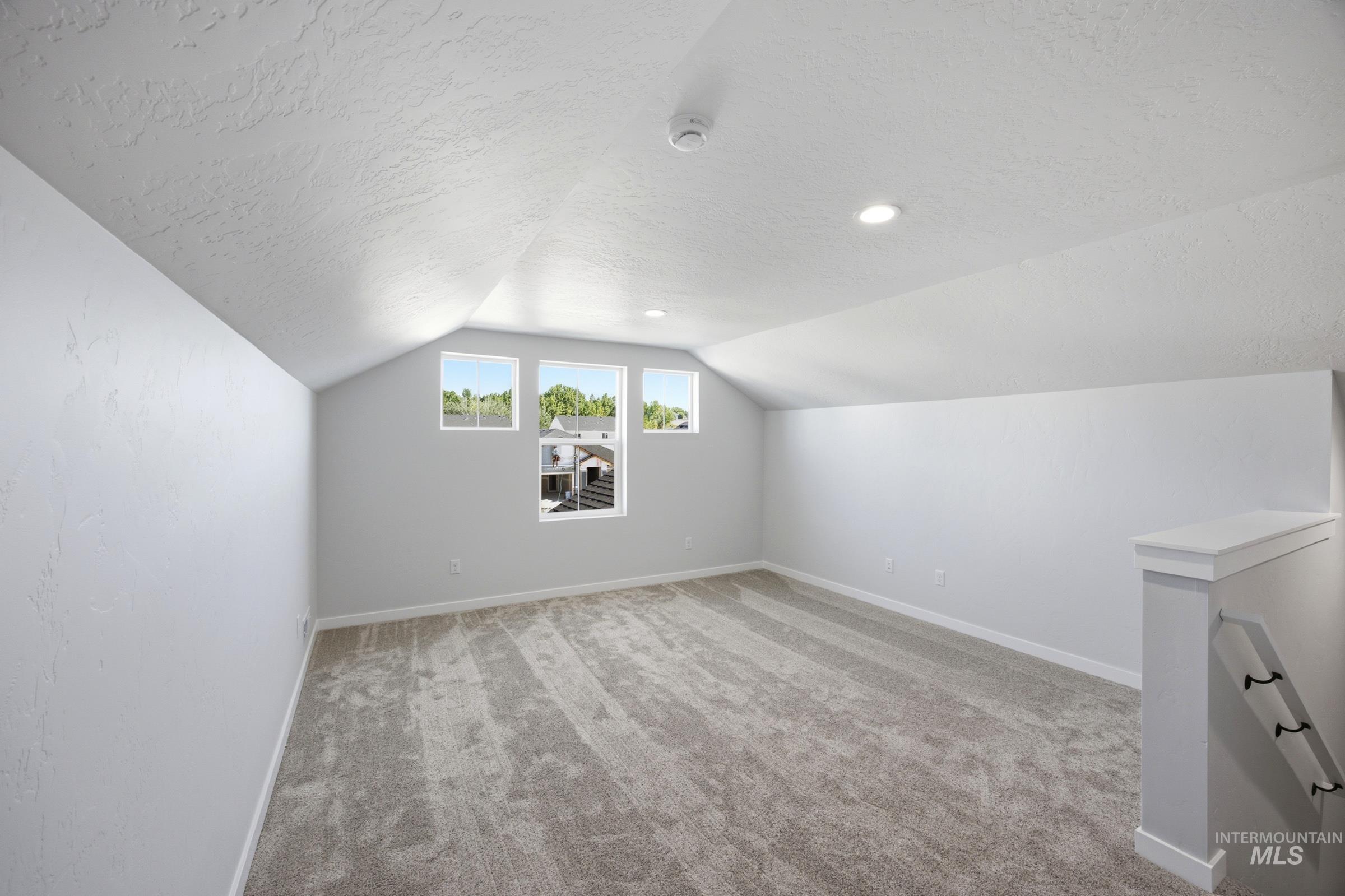 1541 Sunday River St Property Photo 18