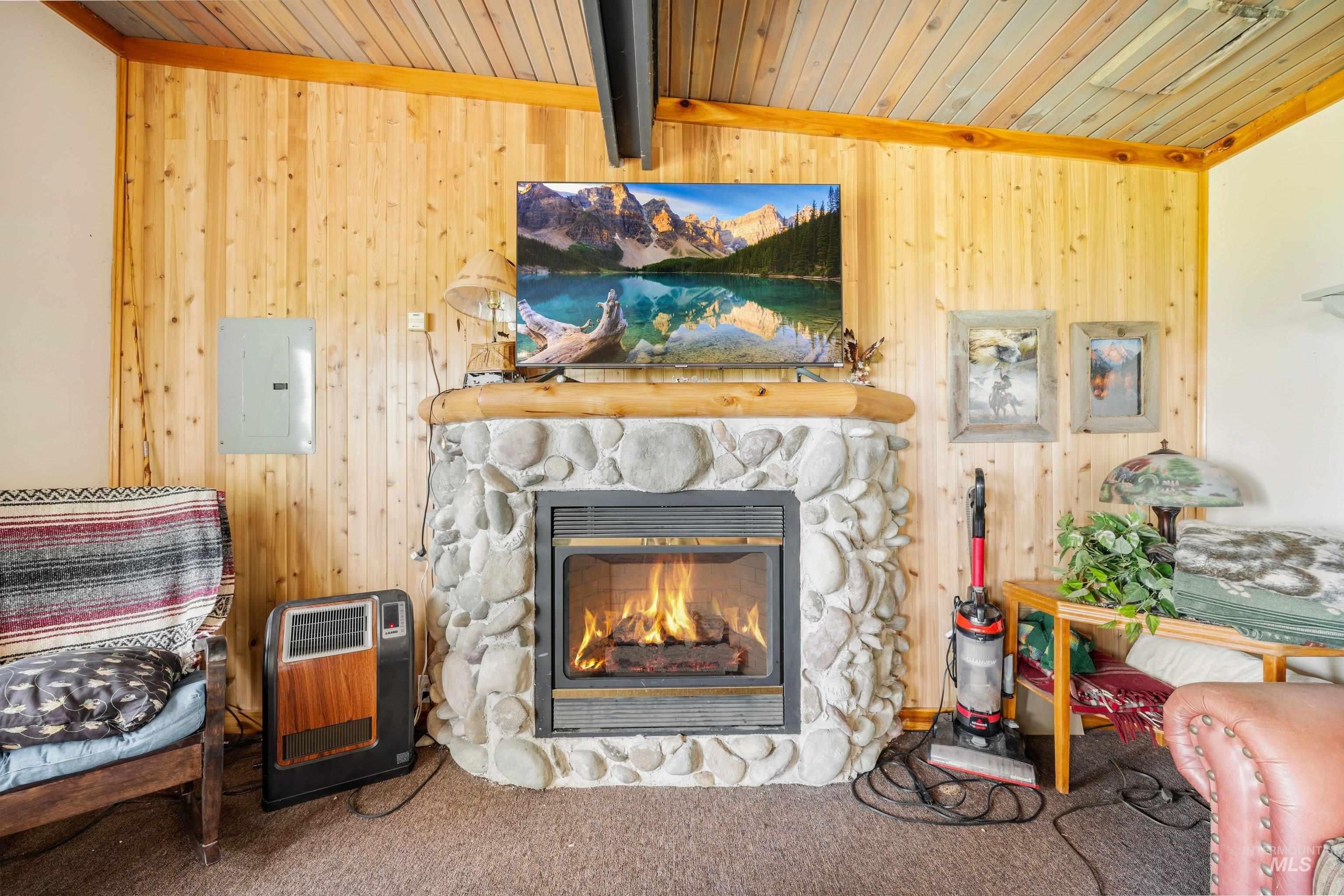 24 Pats Lane Property Photo 5