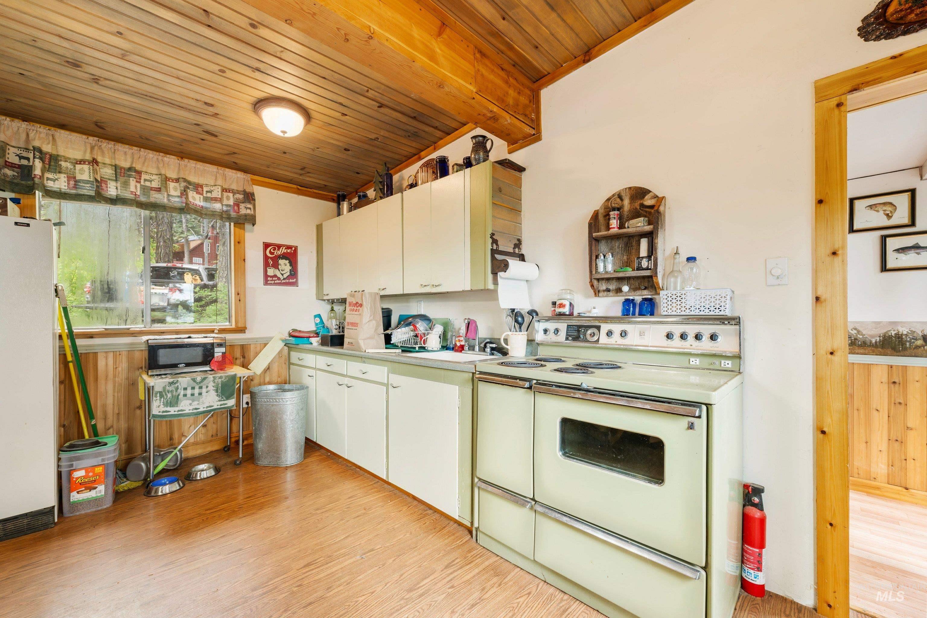 24 Pats Lane Property Photo 6