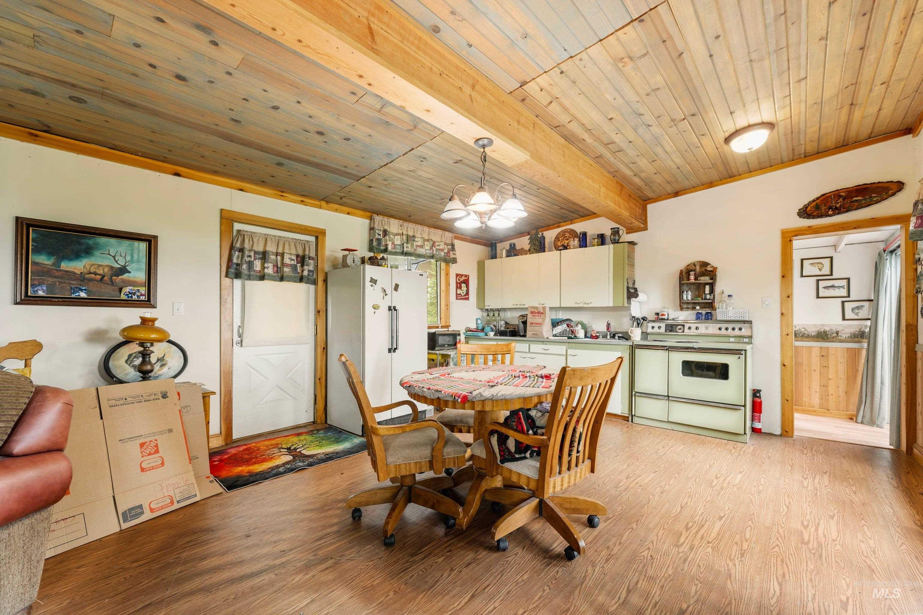 24 Pats Lane Property Photo 7