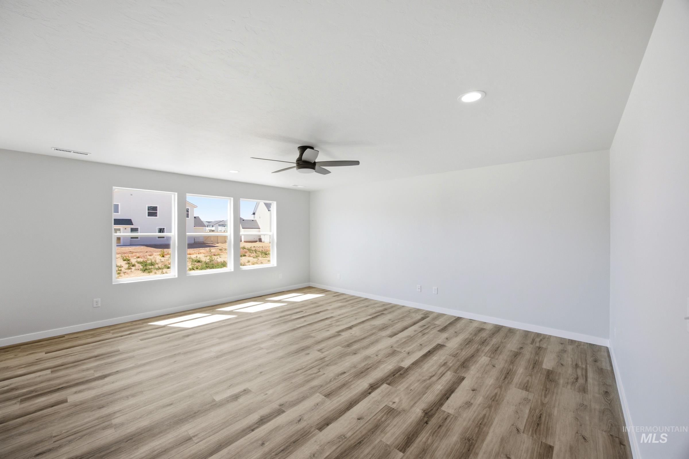 5275 E Phelps Lake Dr Property Photo 8