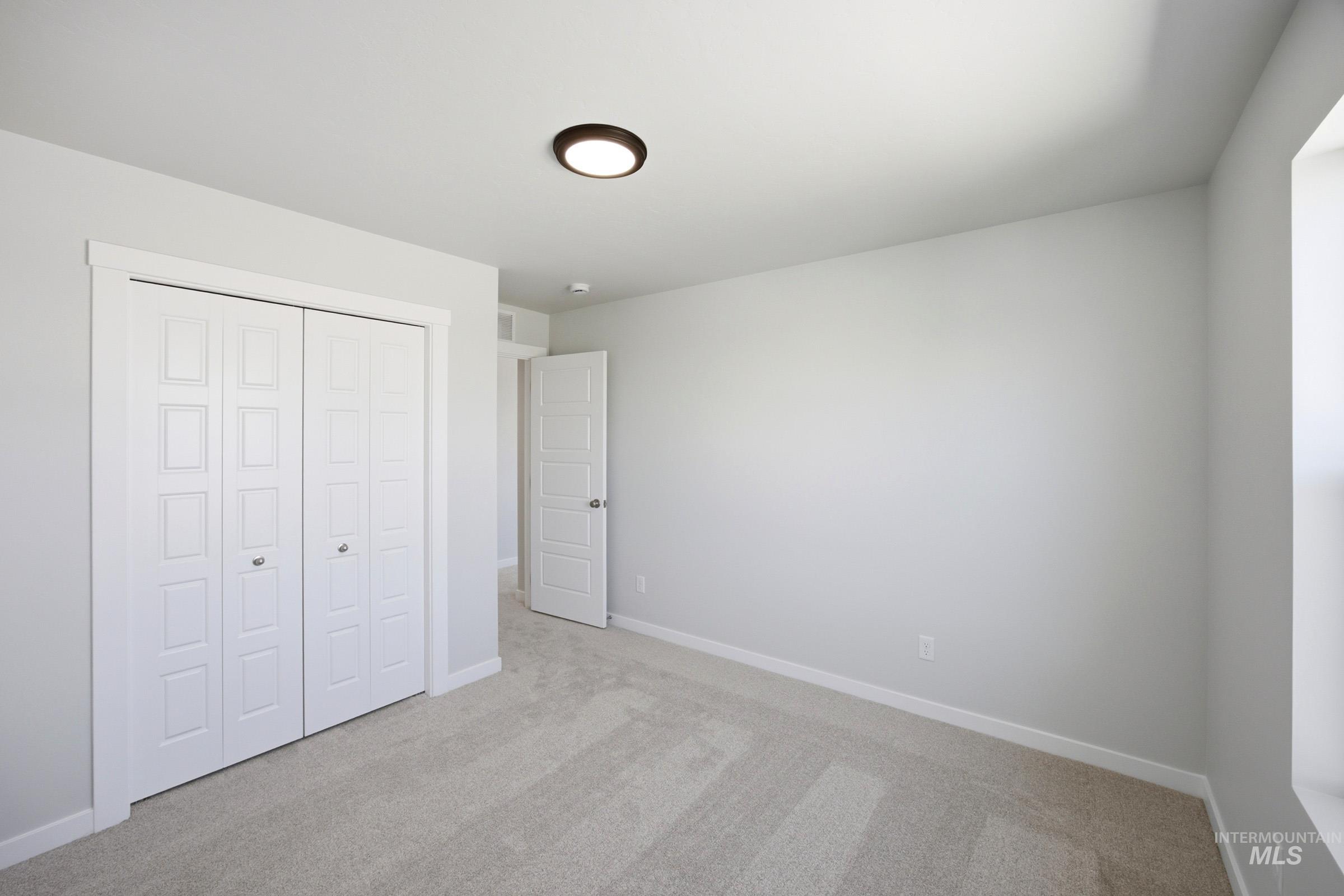 5275 E Phelps Lake Dr Property Photo 18
