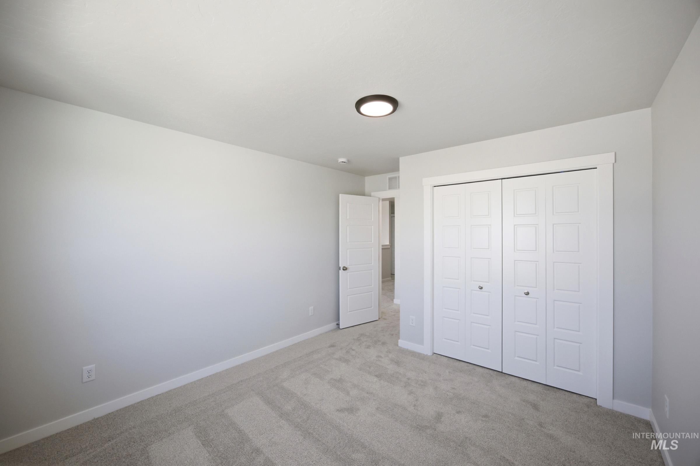 5275 E Phelps Lake Dr Property Photo 20