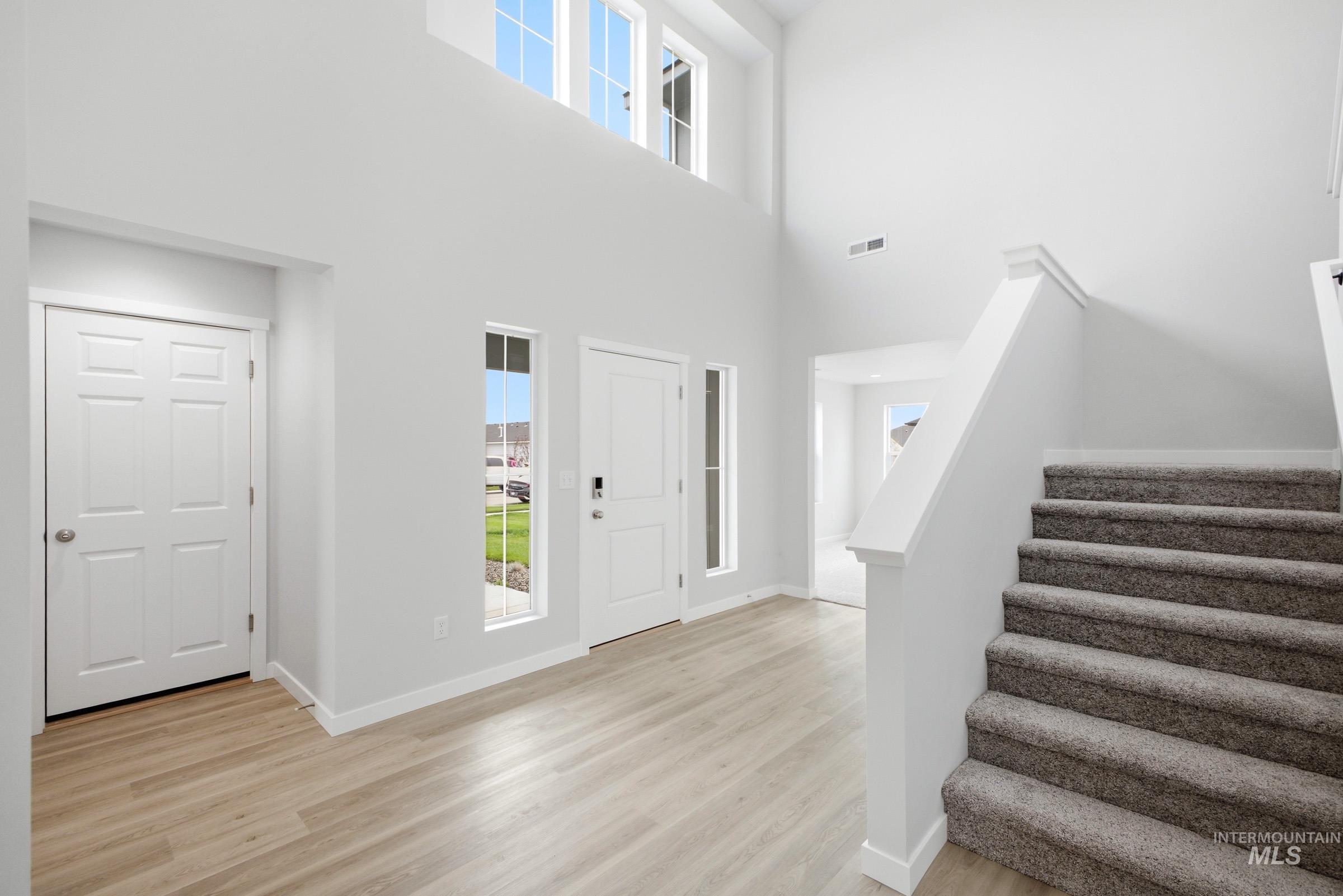 7091 E Marble Springs Dr Property Photo 2