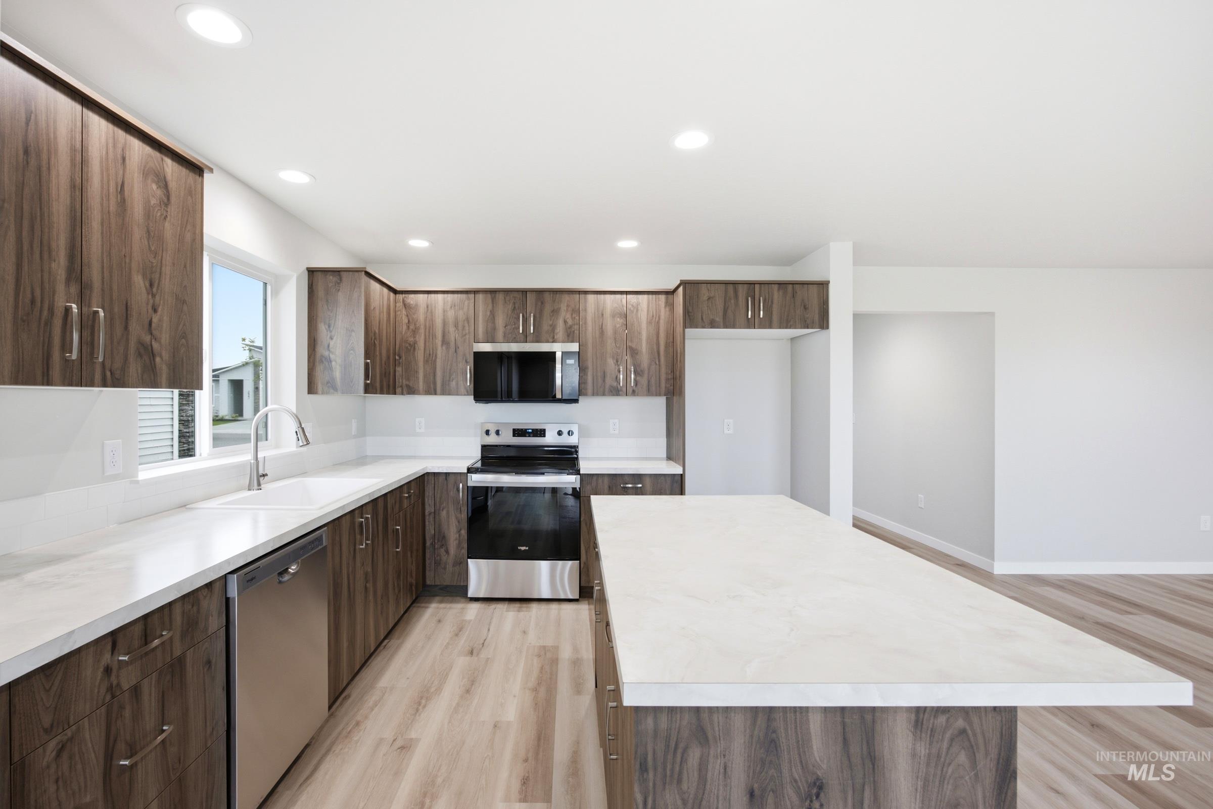 2984 W Animas Creek Dr Property Photo 3