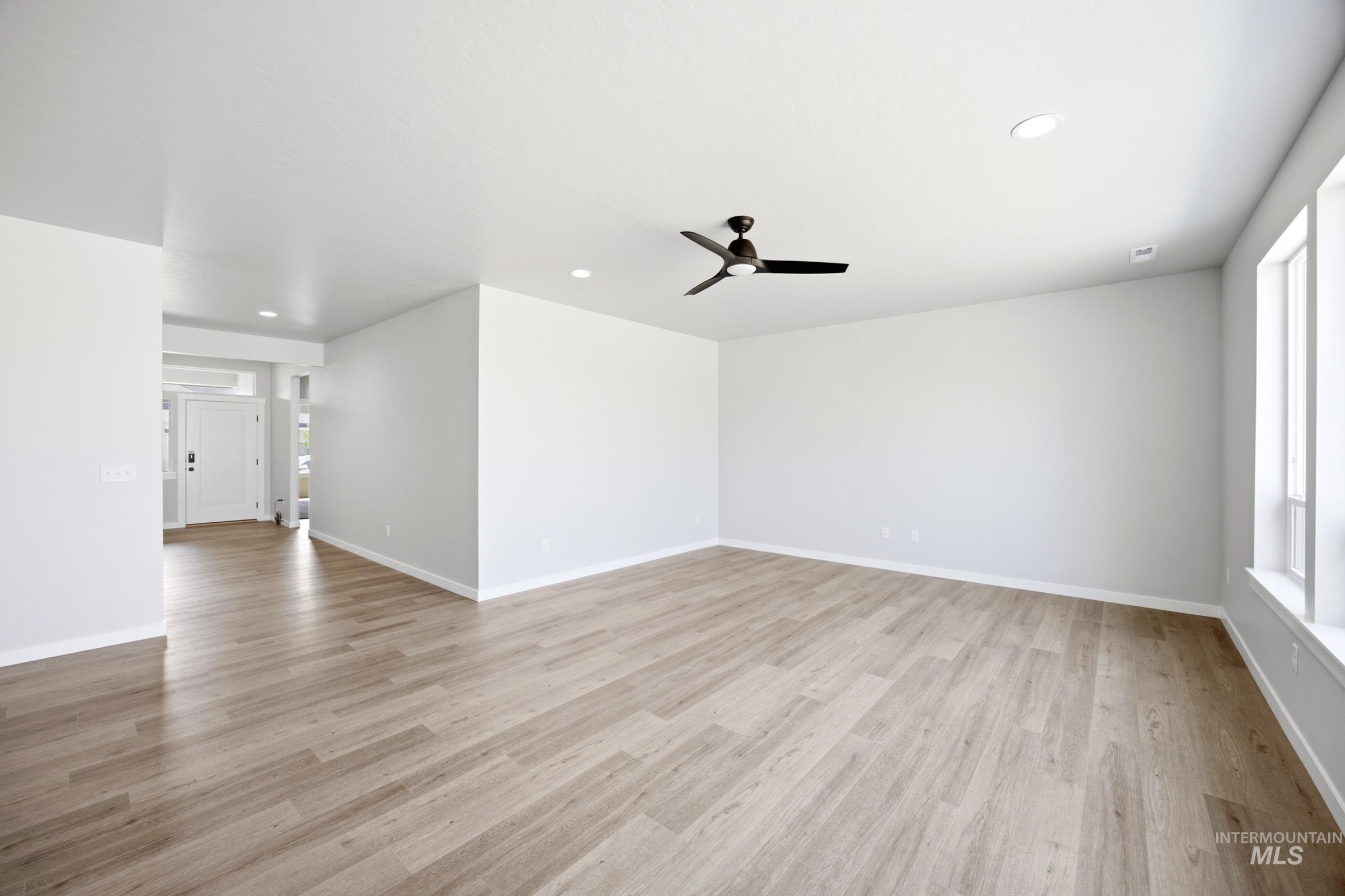4304 E Woodmurra St Property Photo 7