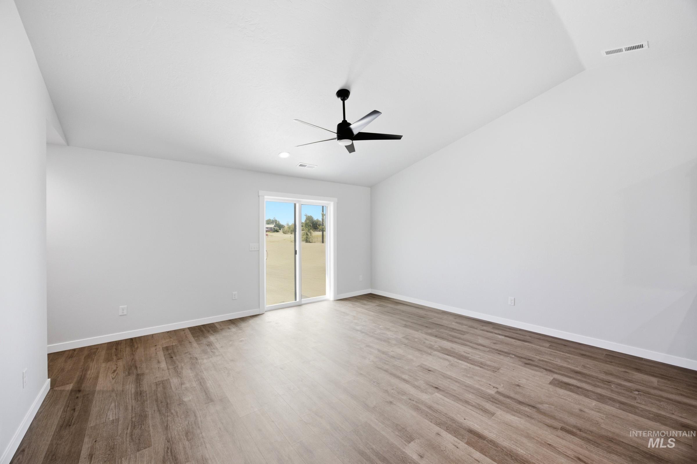 1203 W Jasper St Property Photo 7