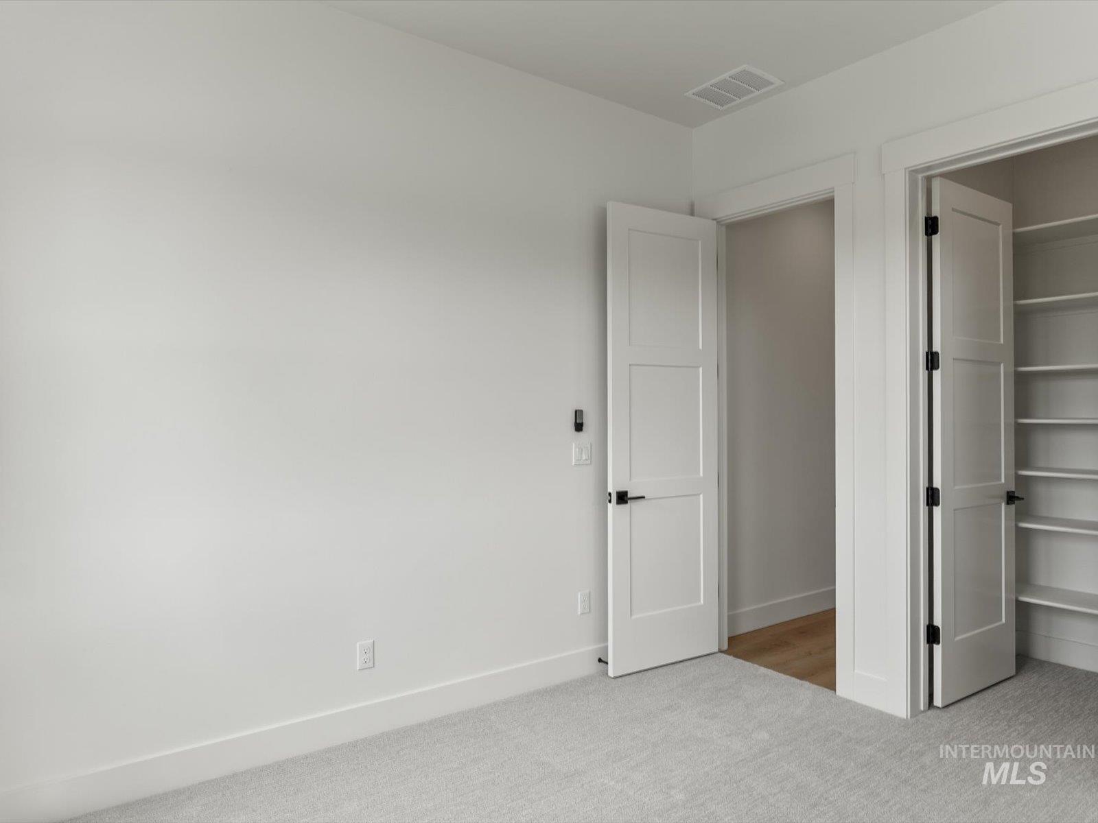 448 Joy Avenue Property Photo 34