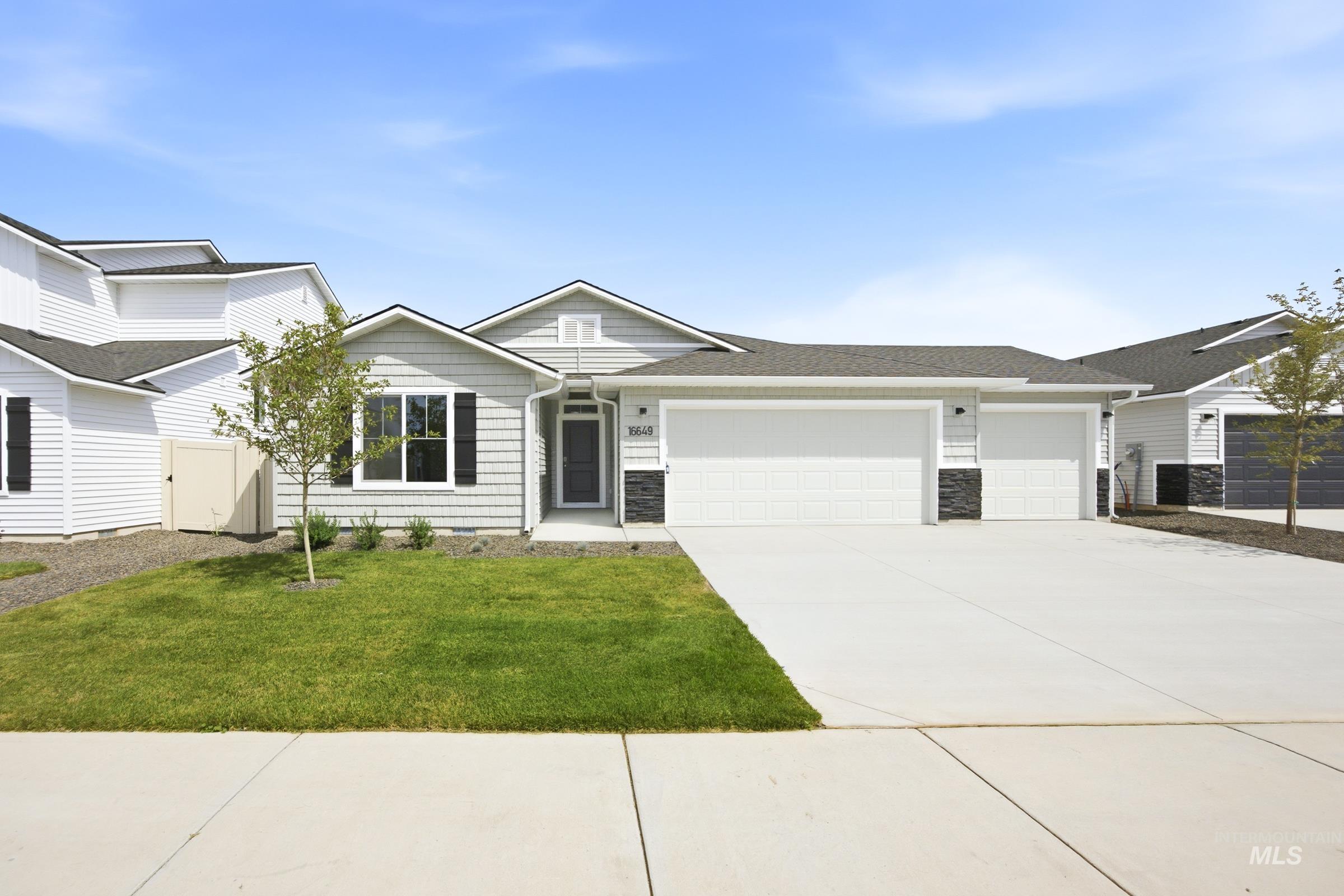 16649 N Shorthorn Lp Property Photo 1