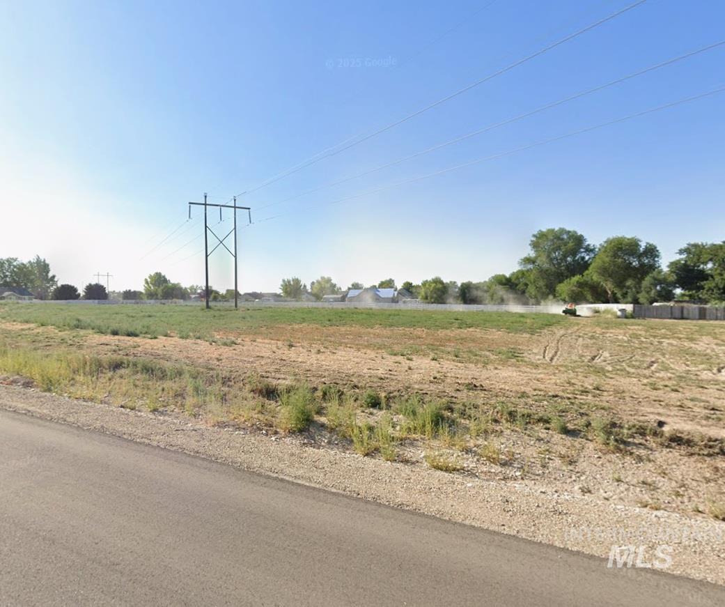 17205 N Hess Place Property Photo 3