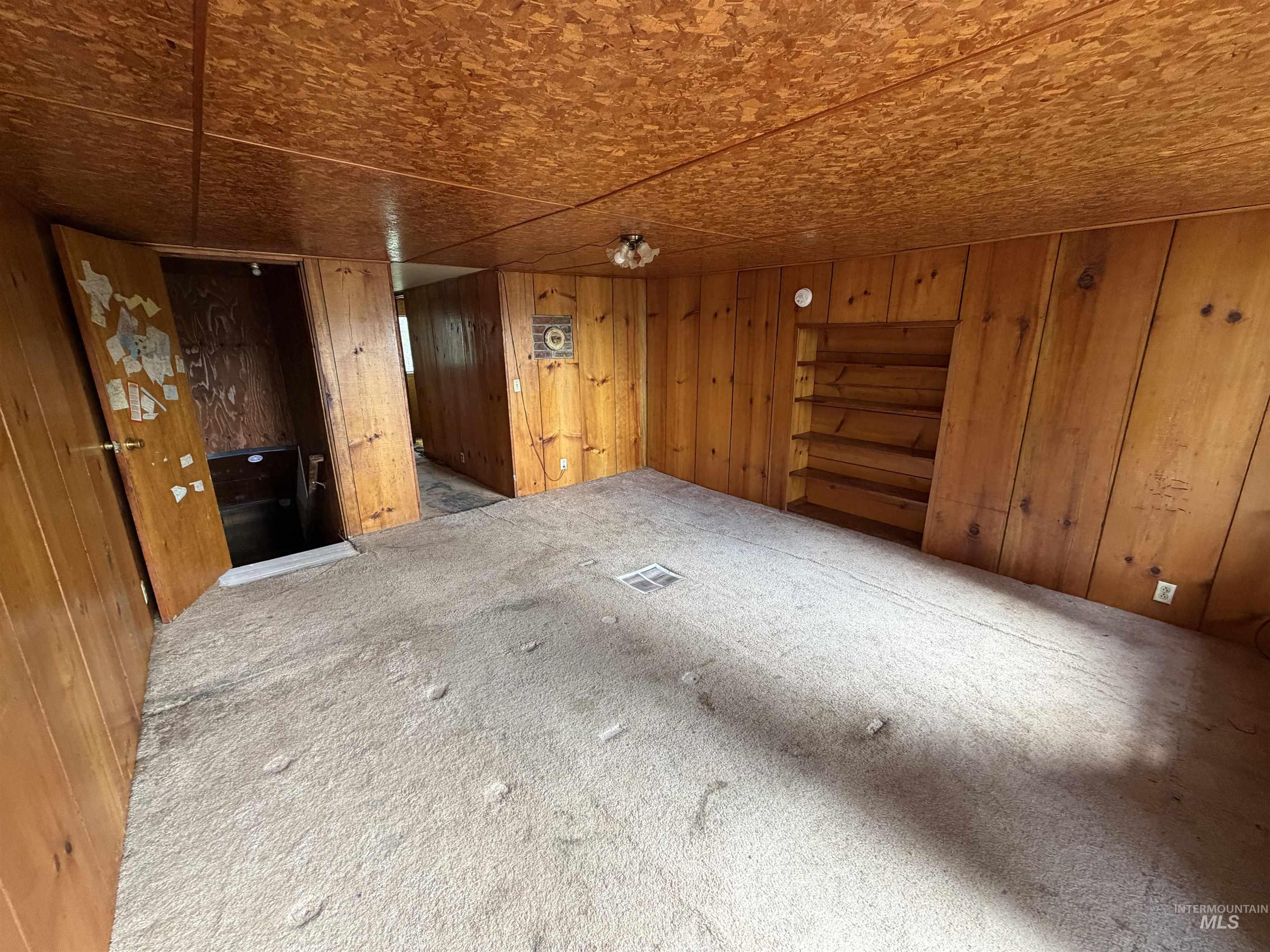 1010 Mustang Lane Property Photo 15