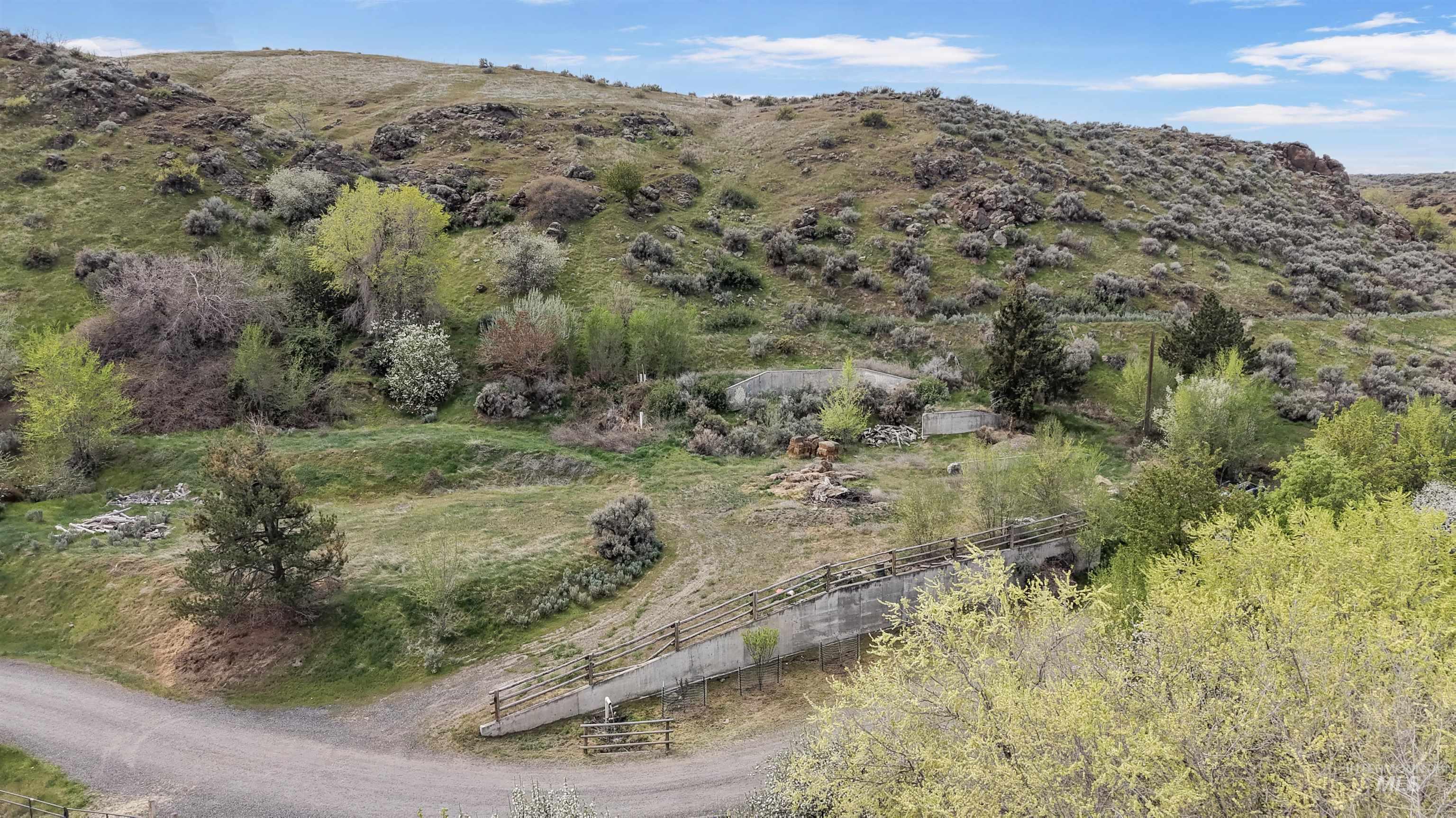 4785 A River Road Property Photo 1