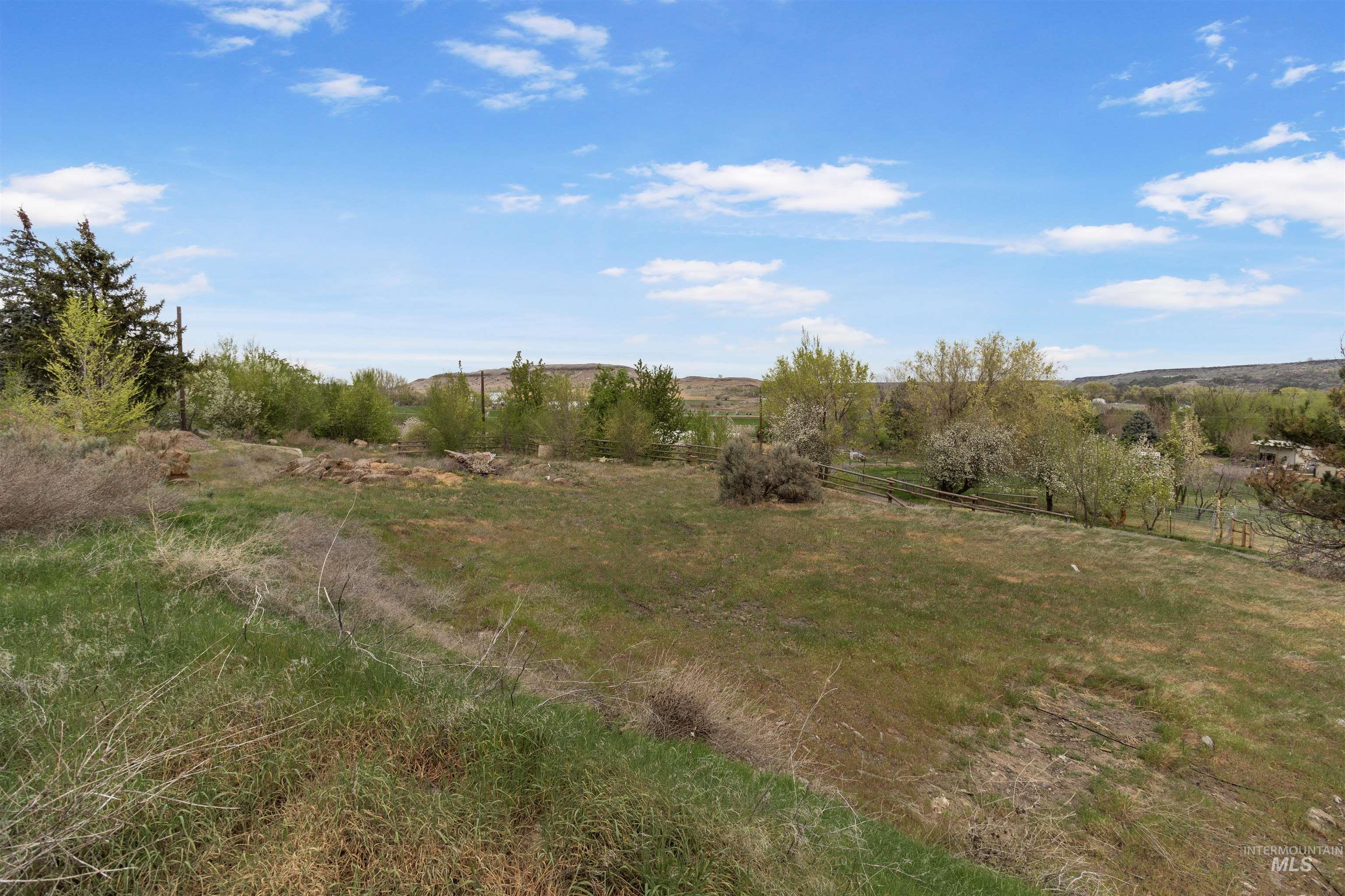 4785 A River Road Property Photo 10