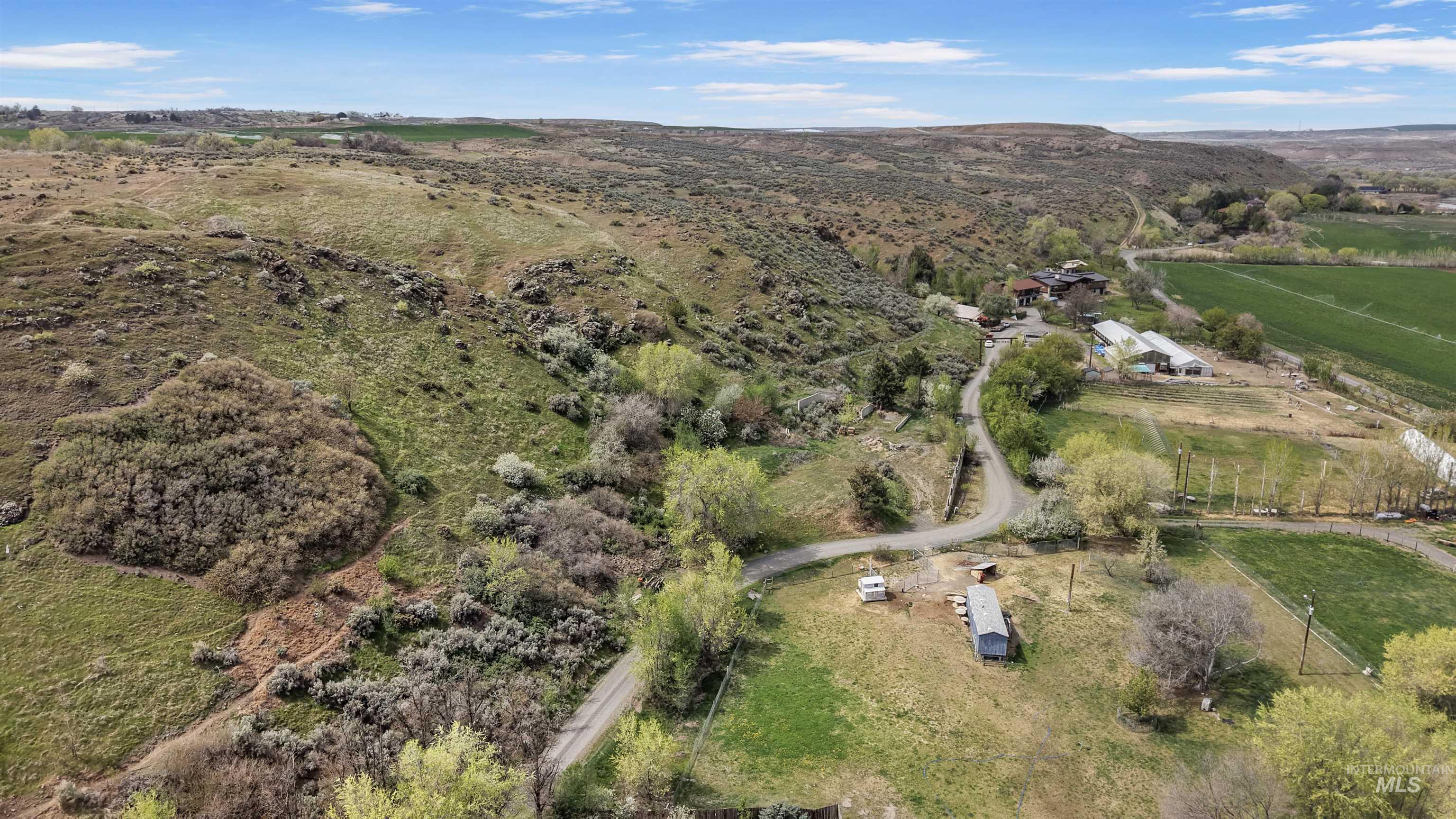 4785 A River Road Property Photo 23
