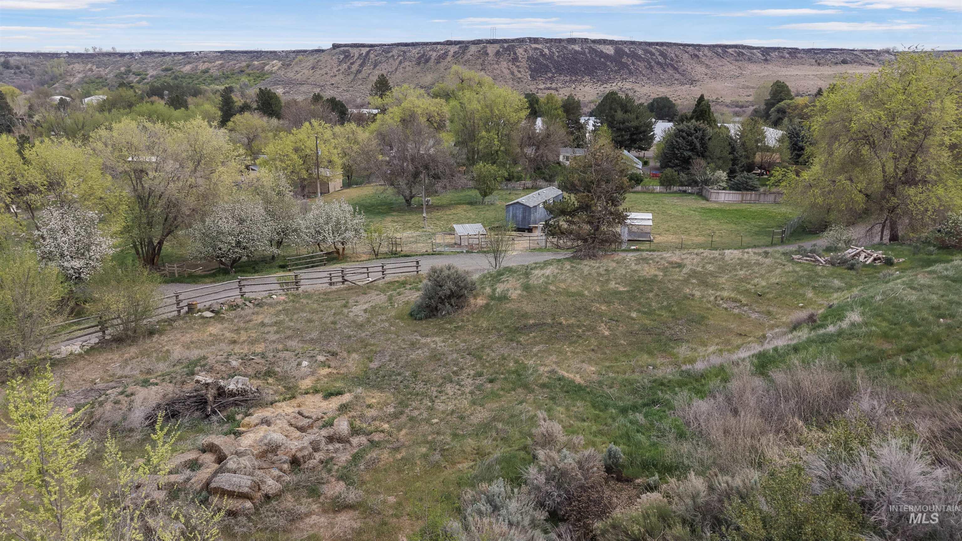 4785 A River Road Property Photo 24