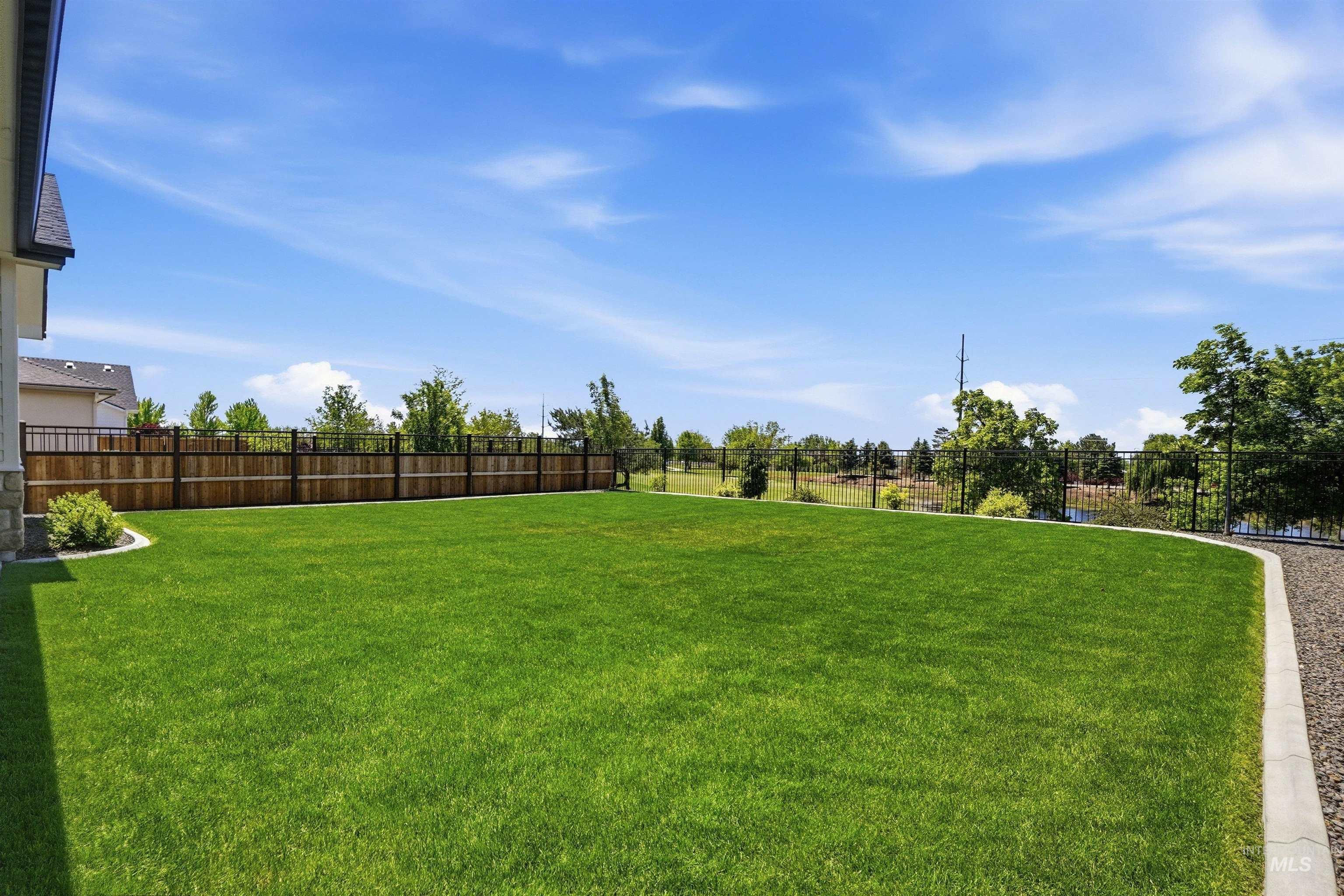 11287 S Saylis Way Property Photo 8