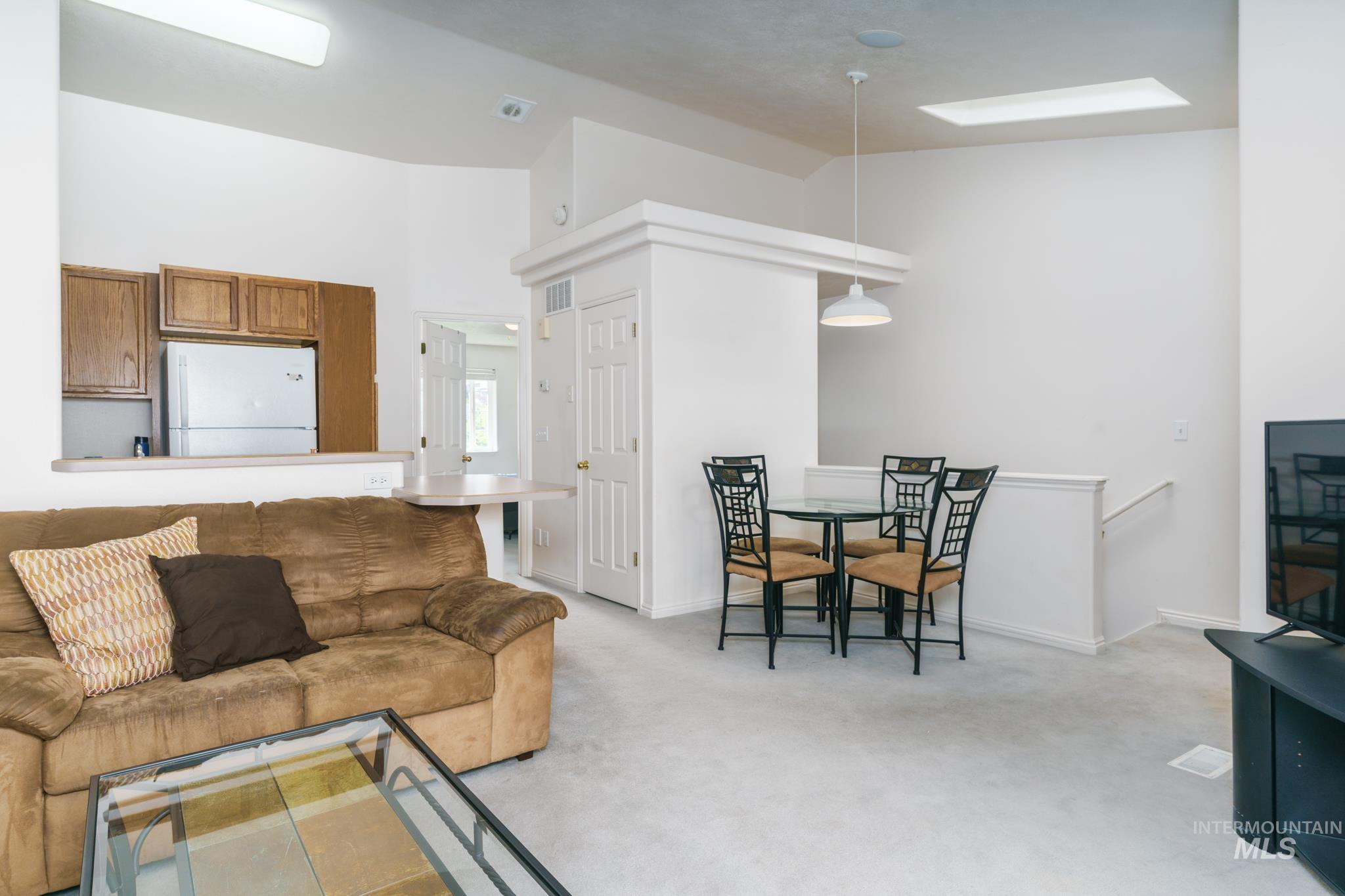 200 La Valle Strada Property Photo 8