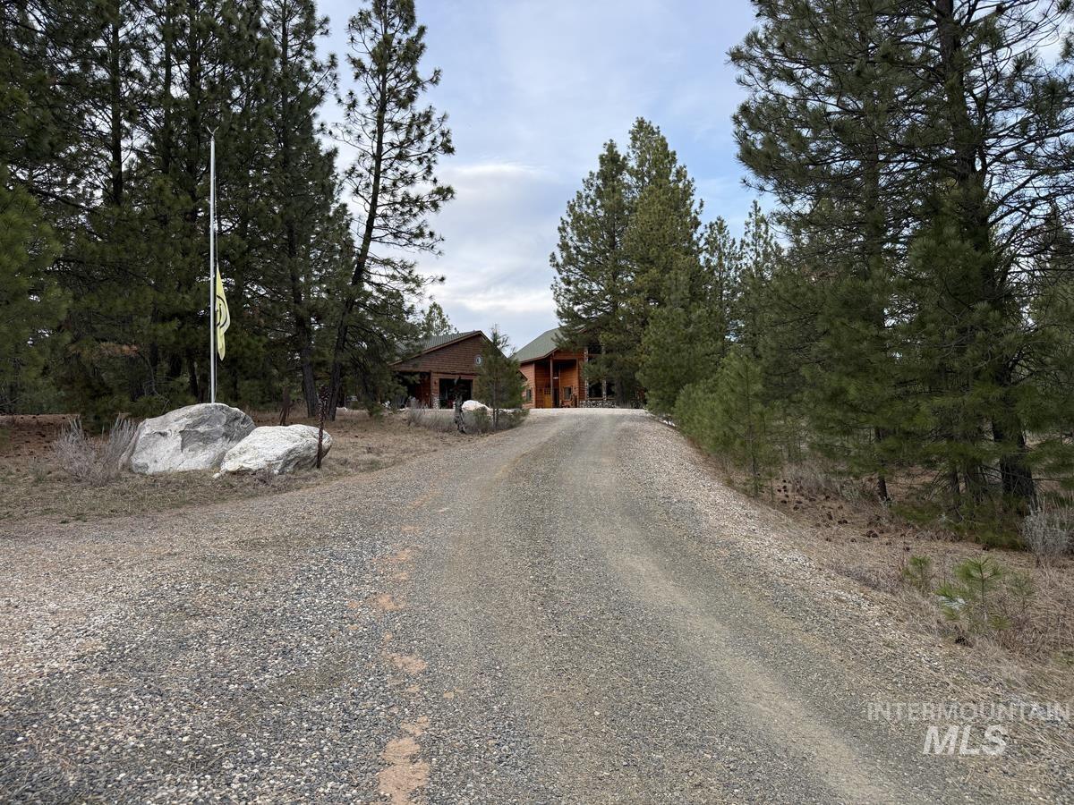 515 Cabarton Road Property Photo 2