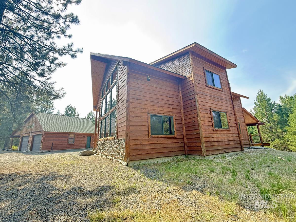515 Cabarton Road Property Photo 6