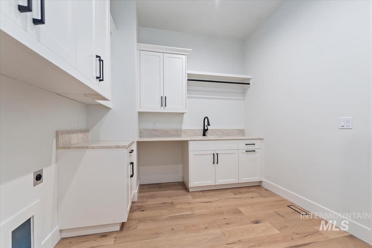 873 Watkins St Property Photo 29