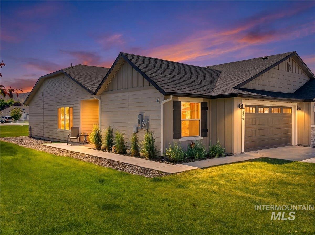 878 S Beaver Creek Way Property Photo 1