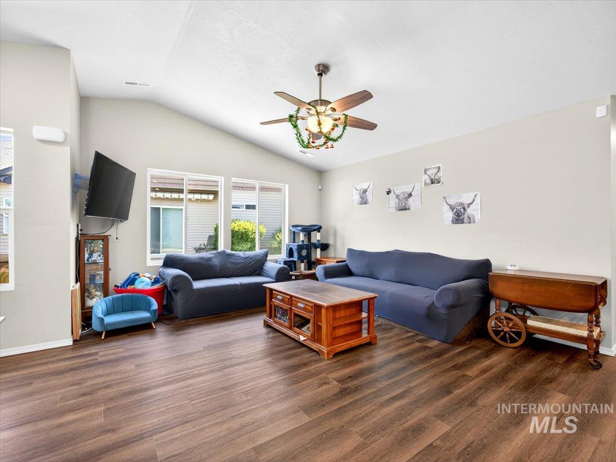 878 S Beaver Creek Way Property Photo 13