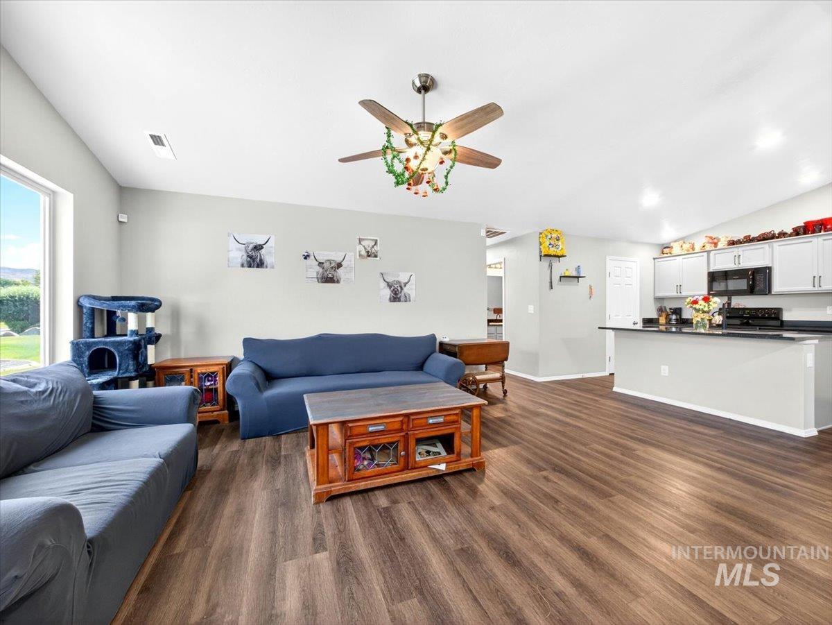 878 S Beaver Creek Way Property Photo 15