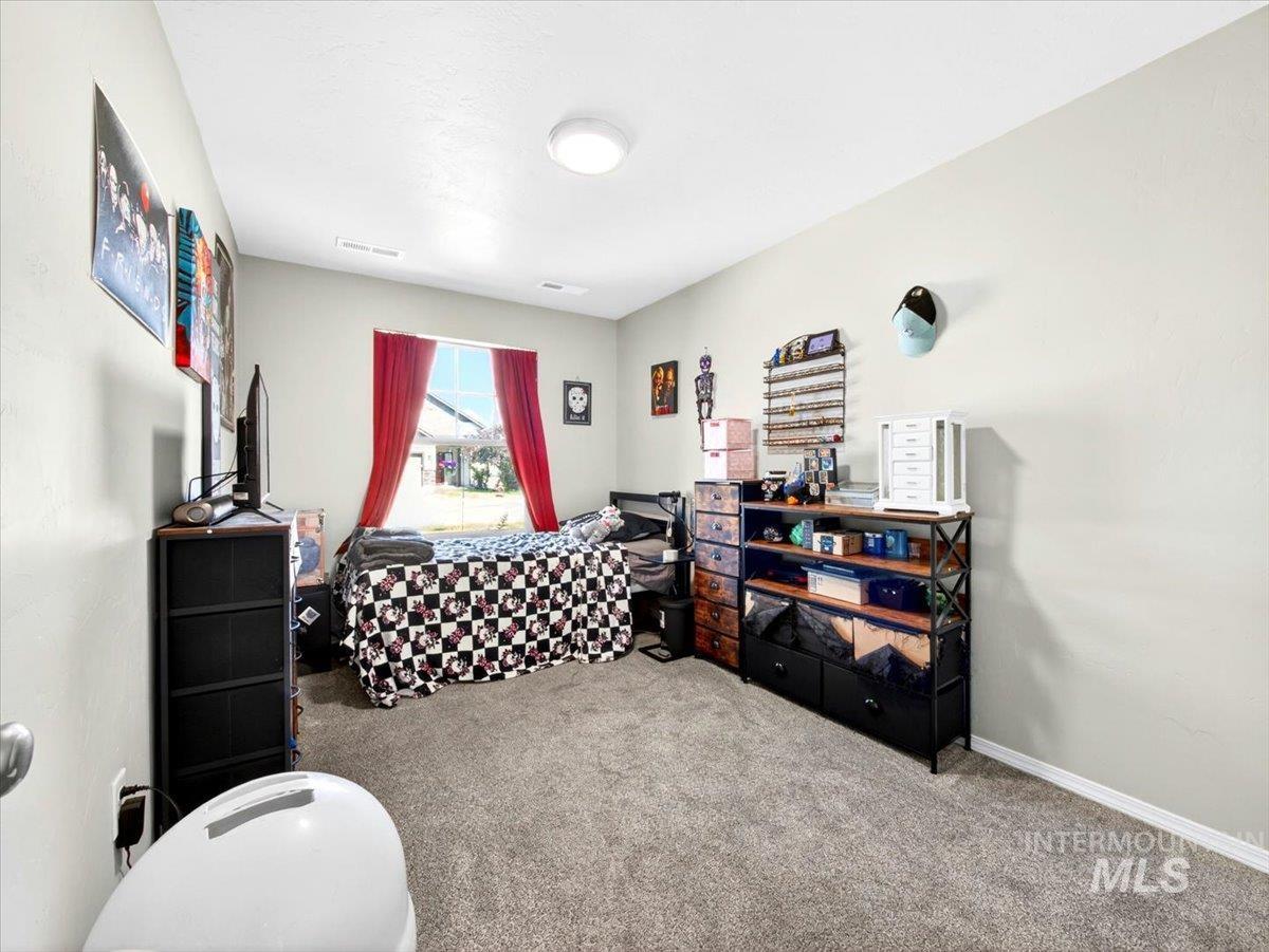 878 S Beaver Creek Way Property Photo 25