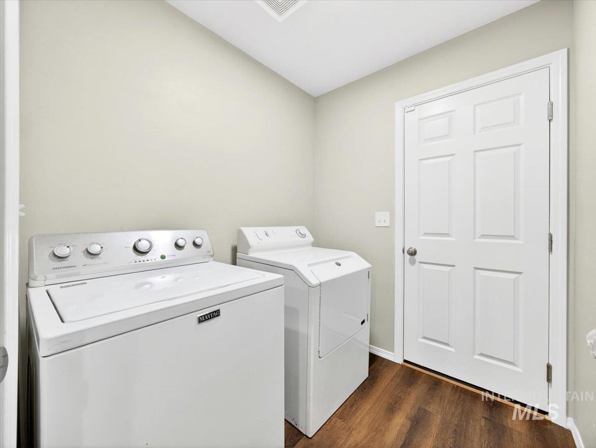 878 S Beaver Creek Way Property Photo 28