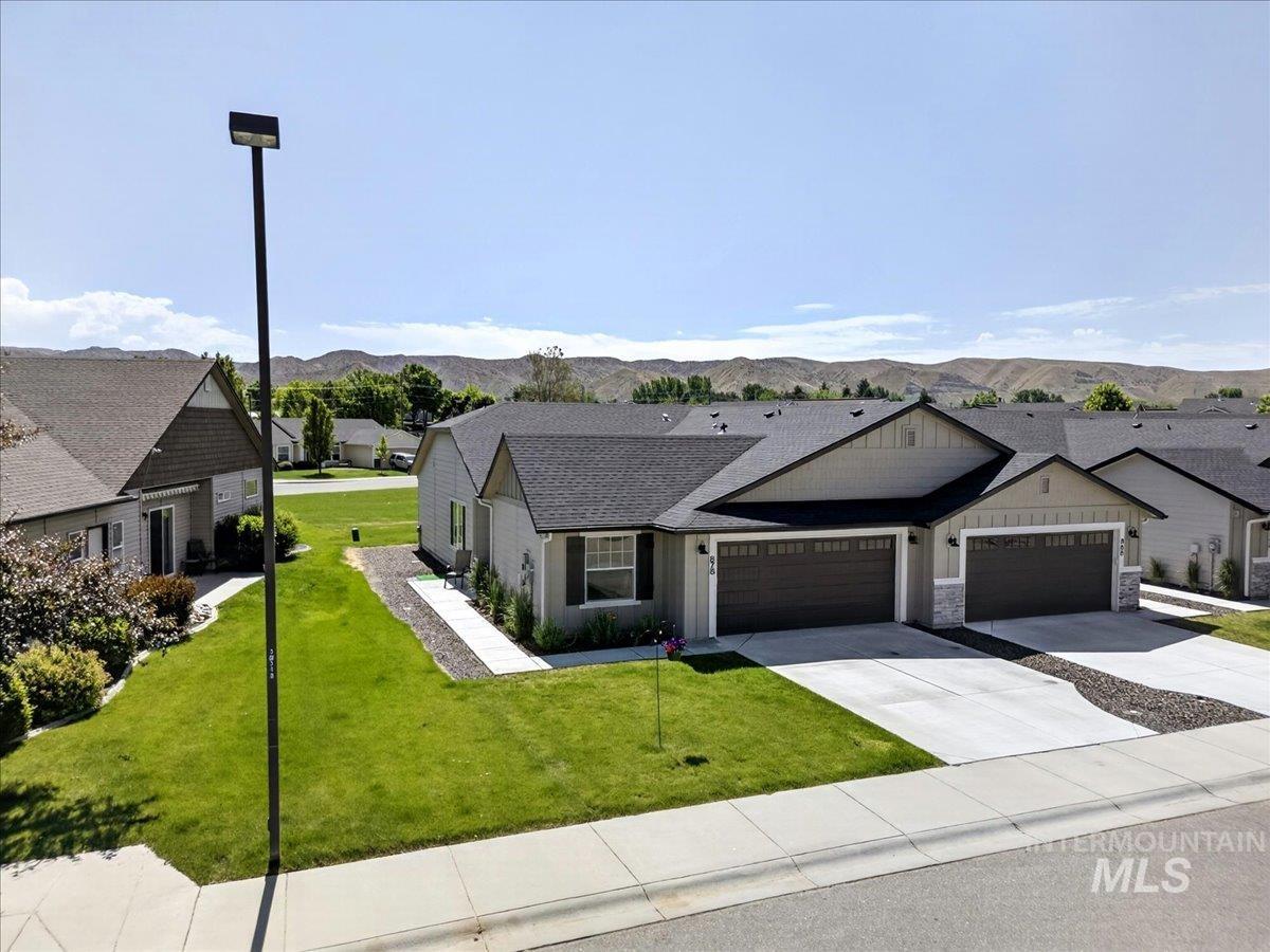 878 S Beaver Creek Way Property Photo 34