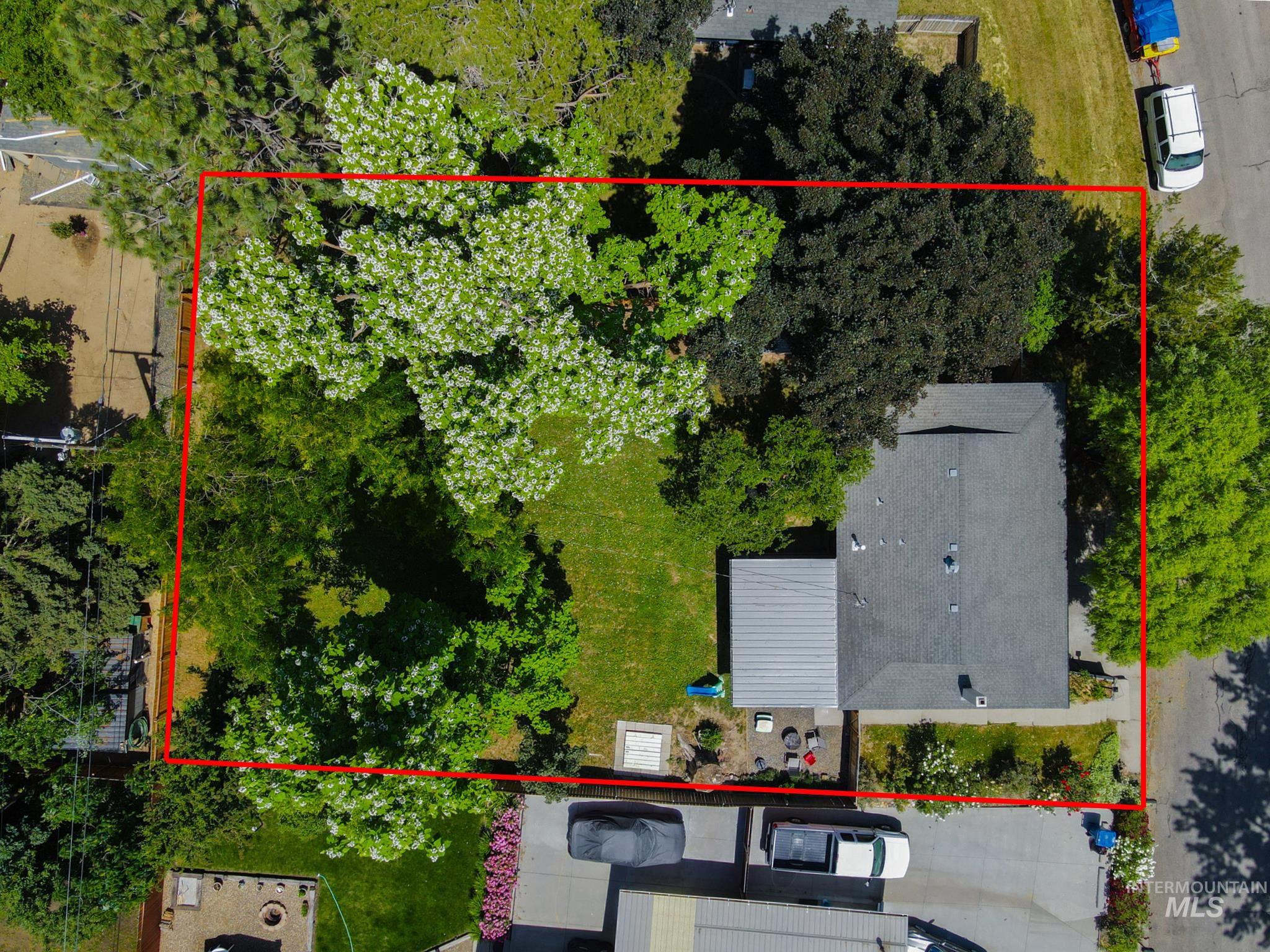 446 Perry Dr. Property Photo 5
