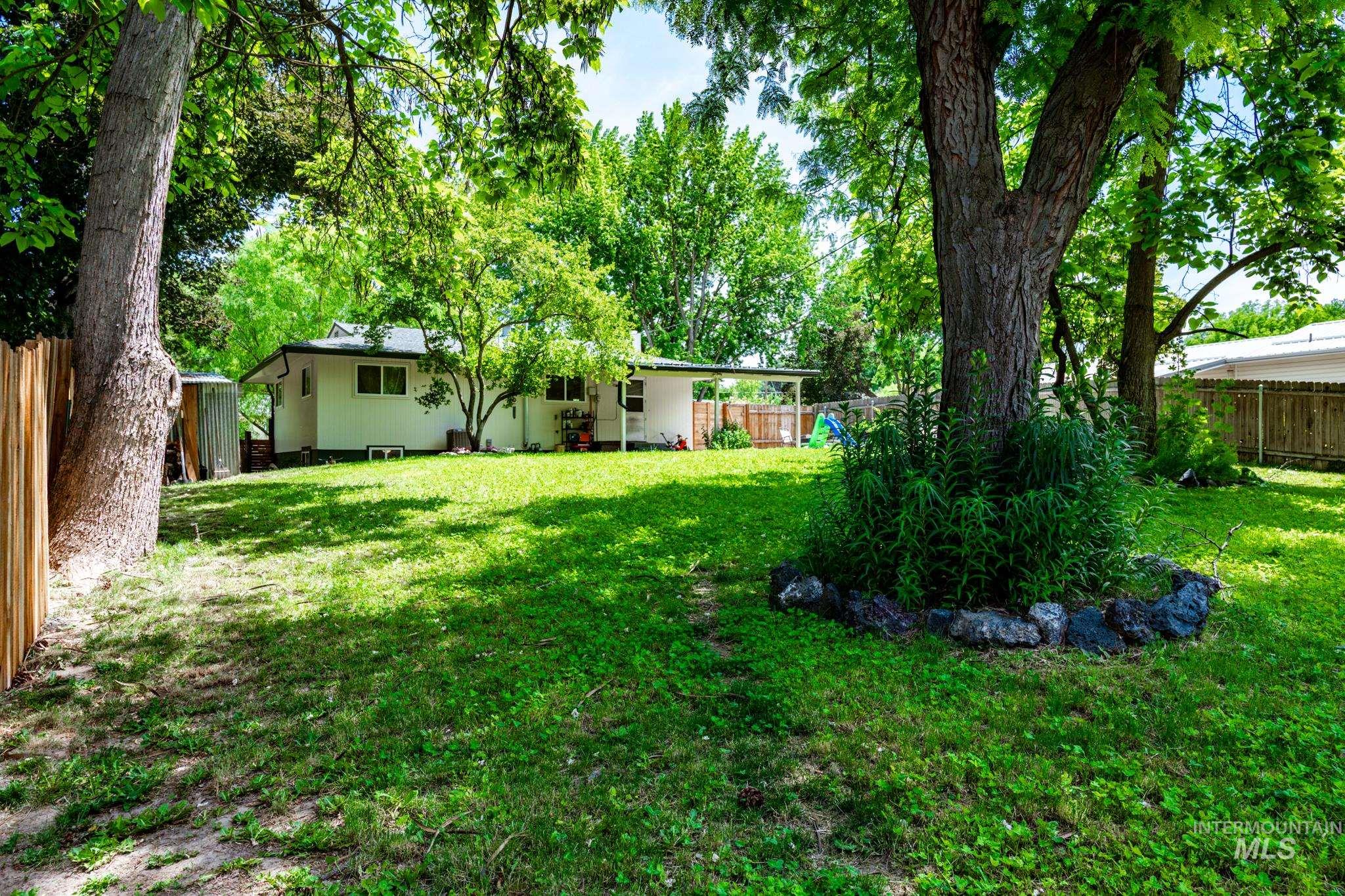 446 Perry Dr. Property Photo 42