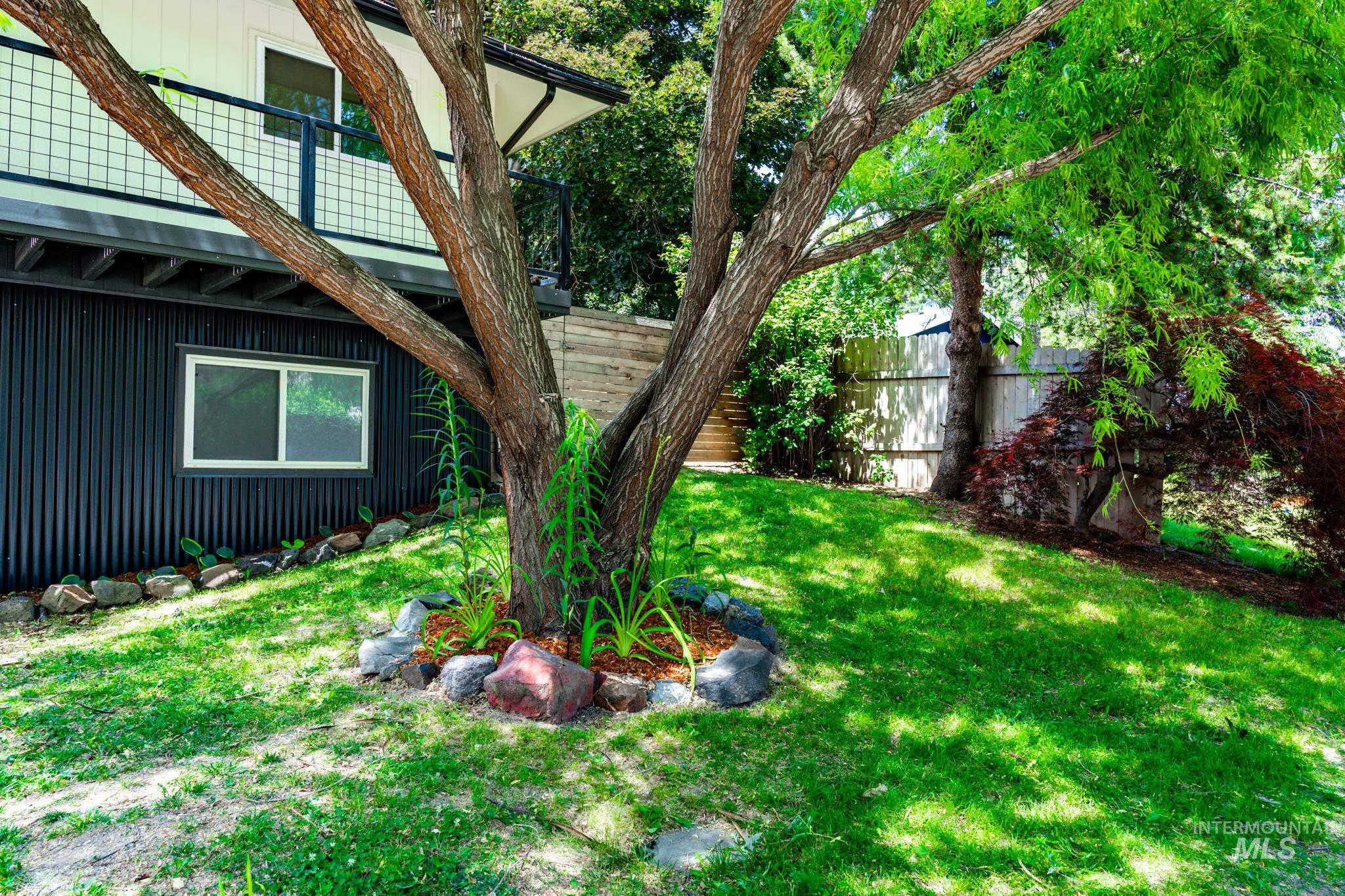 446 Perry Dr. Property Photo 47