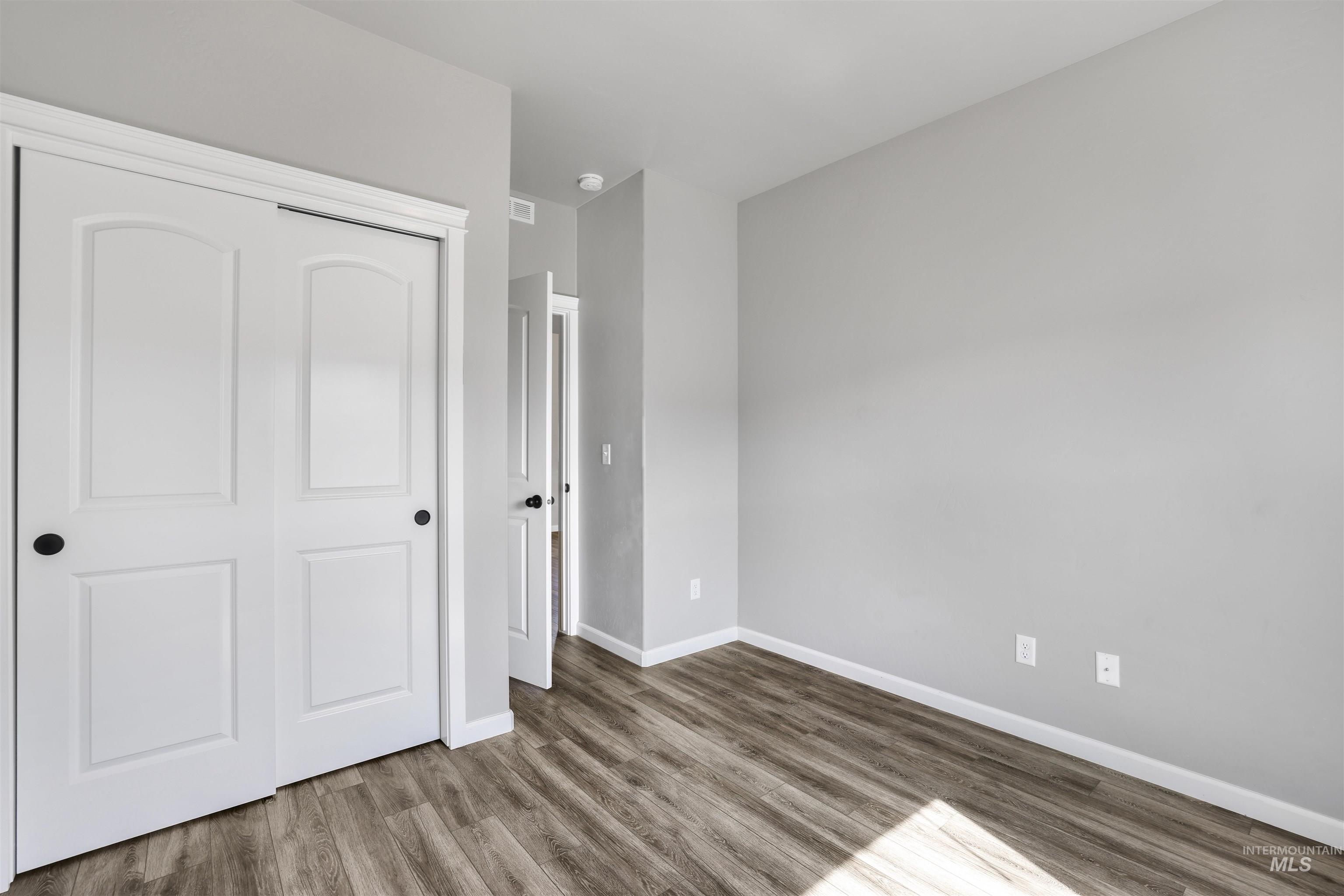 381 Benno St. Property Photo 15