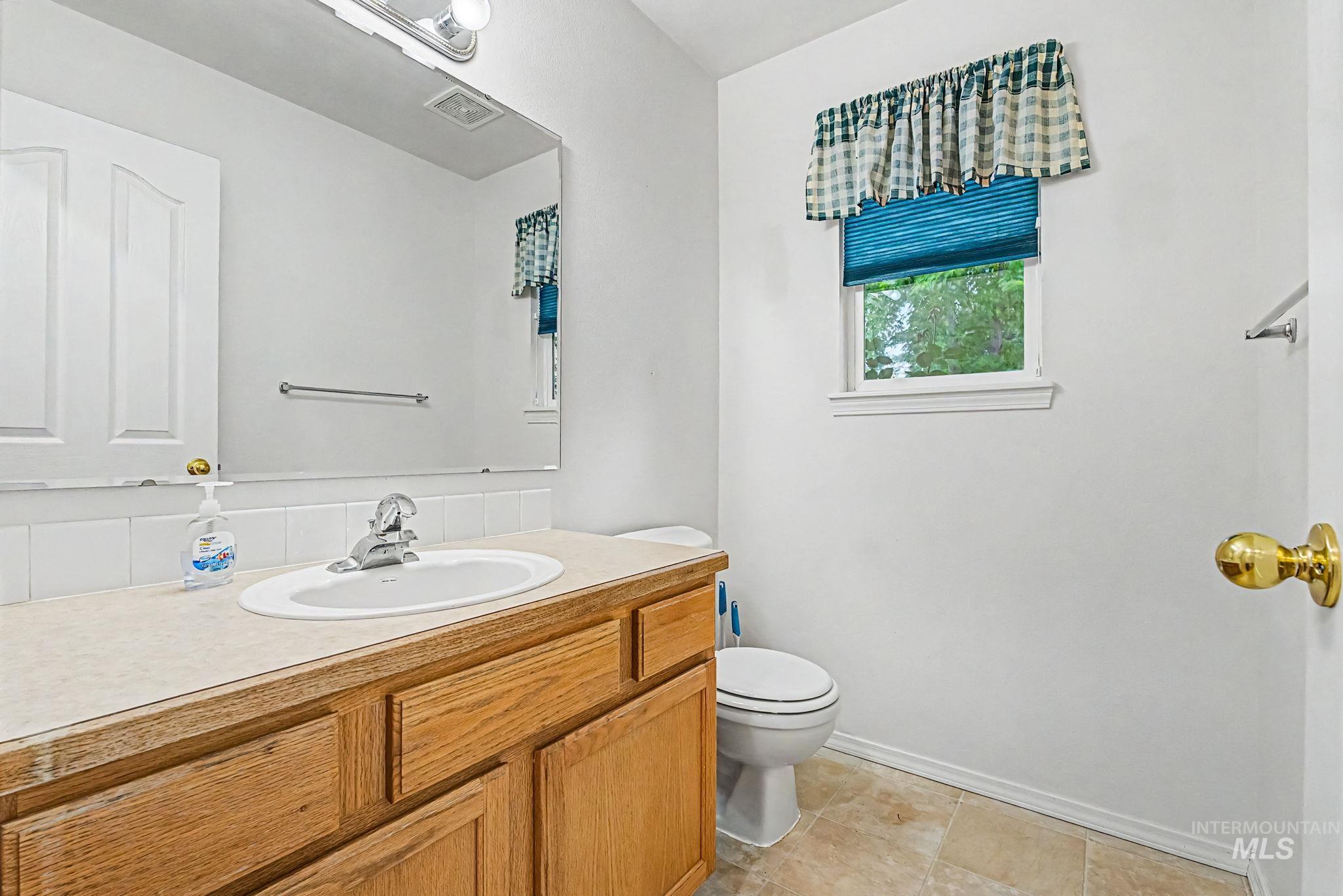 13649 W Rochester St Property Photo 25